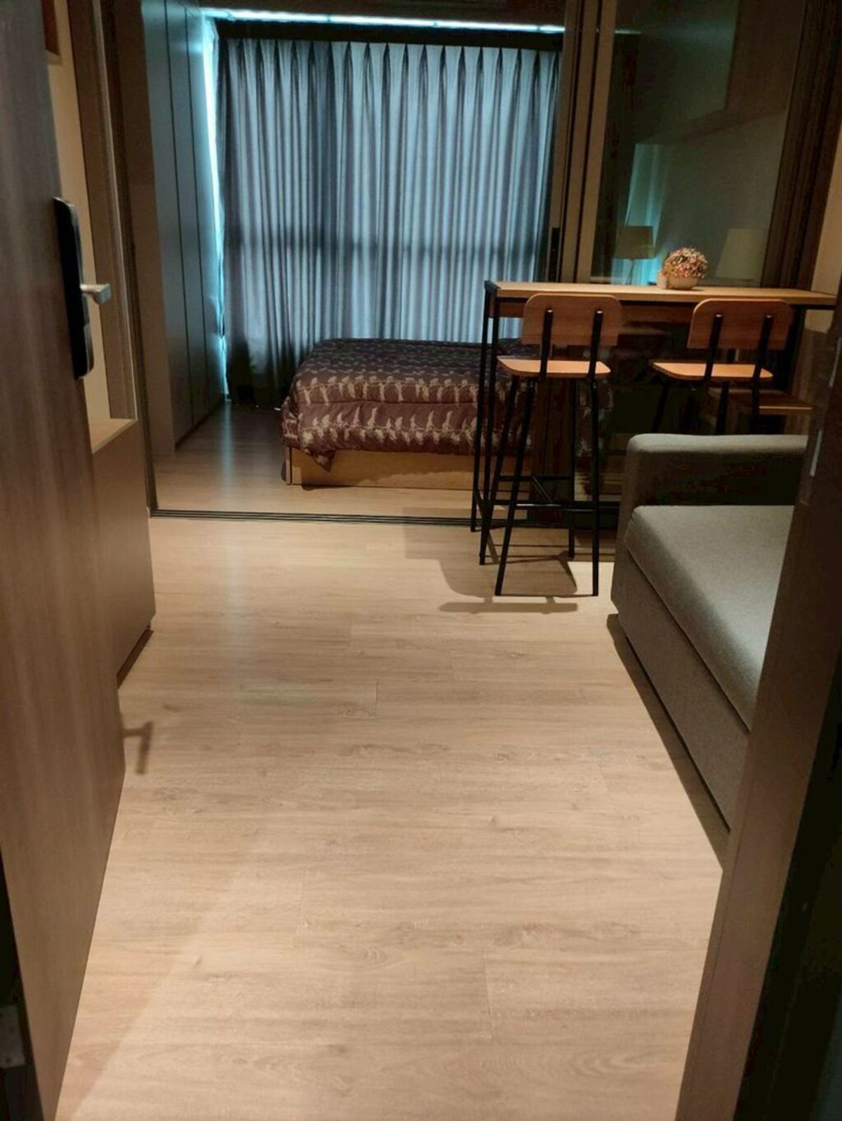 ให้เช่าคอนโดท่าพระ ตลาดพลู วุฒากาศ : ให้เช่า วิสซ์ดอม สเตชั่น รัชดา-ท่าพระ เลขที่ 8/496 (ห้ามเลี้ยงสัตว์)