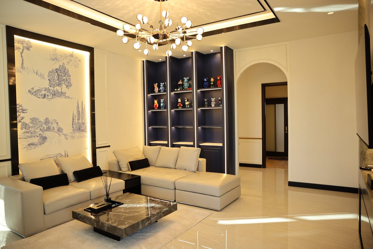 HouseLadkrabang, Suwannaphum Airport : Super Luxury house | Ready to move in immediately, Perfect Masterpiece Krungthep Kreetha, area 202 sq m | usable area 700 sq m • House facing south, corner plot, beautiful plot, 5 bedrooms | 6 bathrooms • Living room | Dining room • Thai kitchen + Western