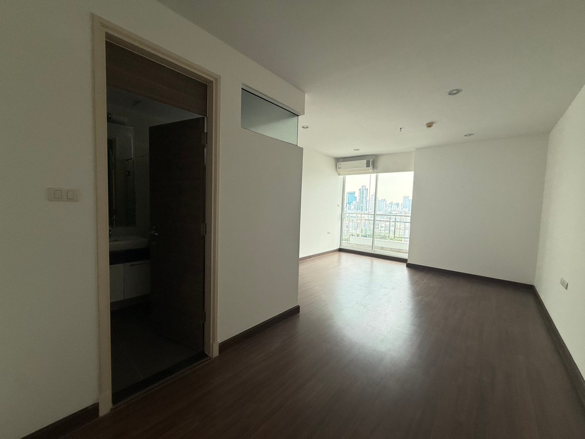 For SaleCondoRama3 (Riverside),Satupadit : 🏙️ Rare Item! Waterfront condo, large unit, 246 sq.m. Supalai Prima Riva MD-25025443