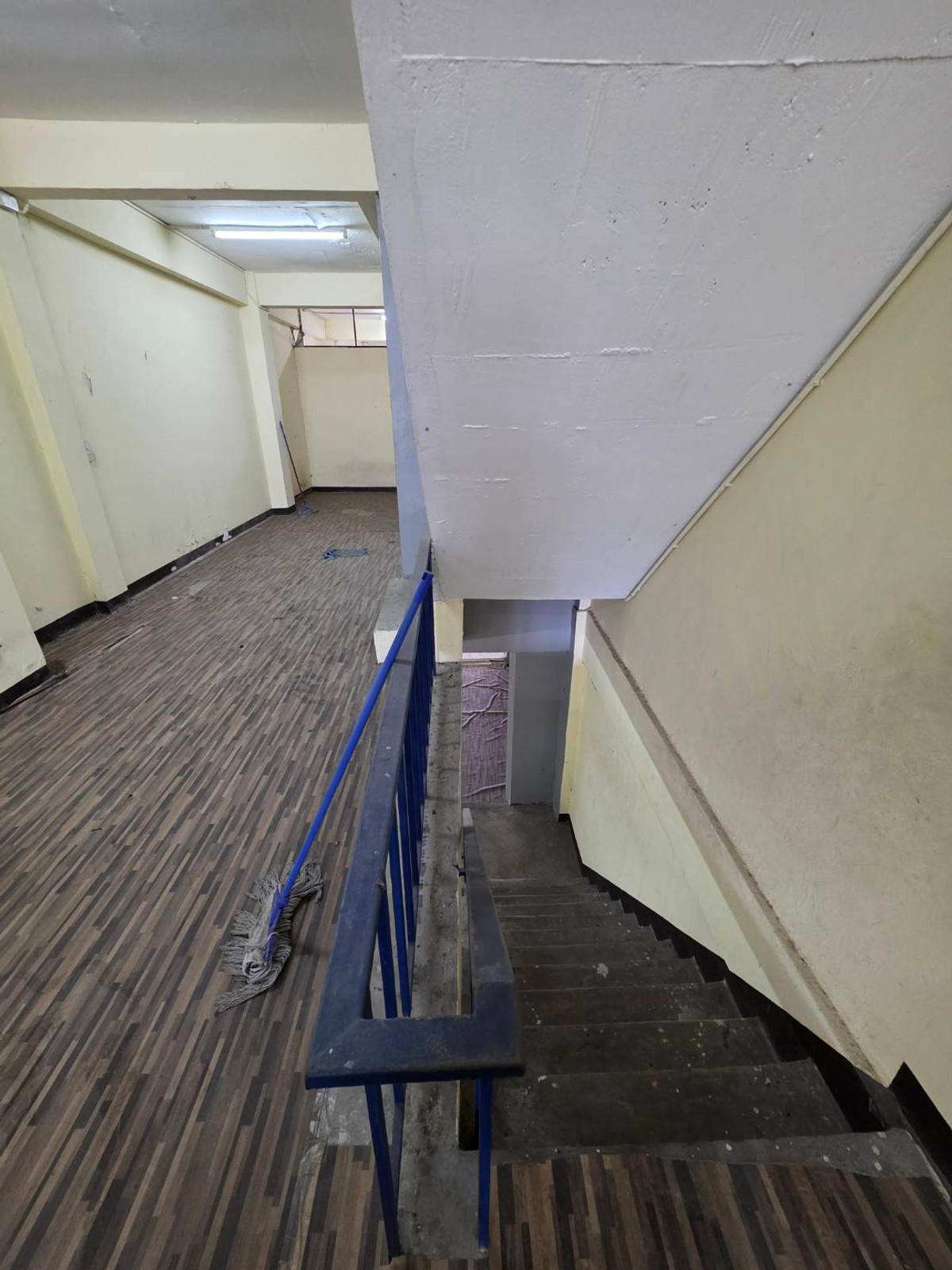 For RentShop HouseOnnut, Udomsuk : Commercial building for rent, Punnawithi zone, near BTS Punnawithi, only 4 minutes.