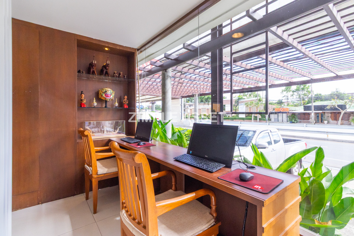 For RentLadkrabang, Suwannaphum Airport : Line ID: @zimple_asset  Boutique-Style Rooms Near Suvarnabhumi Airport & KMITL (Ladkrabang) ✈️ Airport transfer service available.