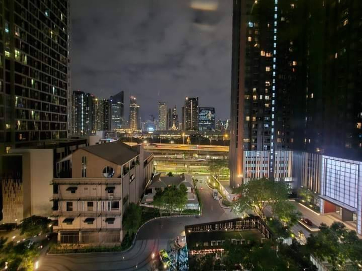 ให้เช่าคอนโดพระราม 9 เพชรบุรีตัดใหม่ RCA : 🔥ให้เช่าด่วน🔥ไลฟ์ อโศก - พระราม 9 เฟอร์นิเจอร์ครบพร้อมเข้าอยู่ ติดรถไฟฟ้า เดินทางสะดวก