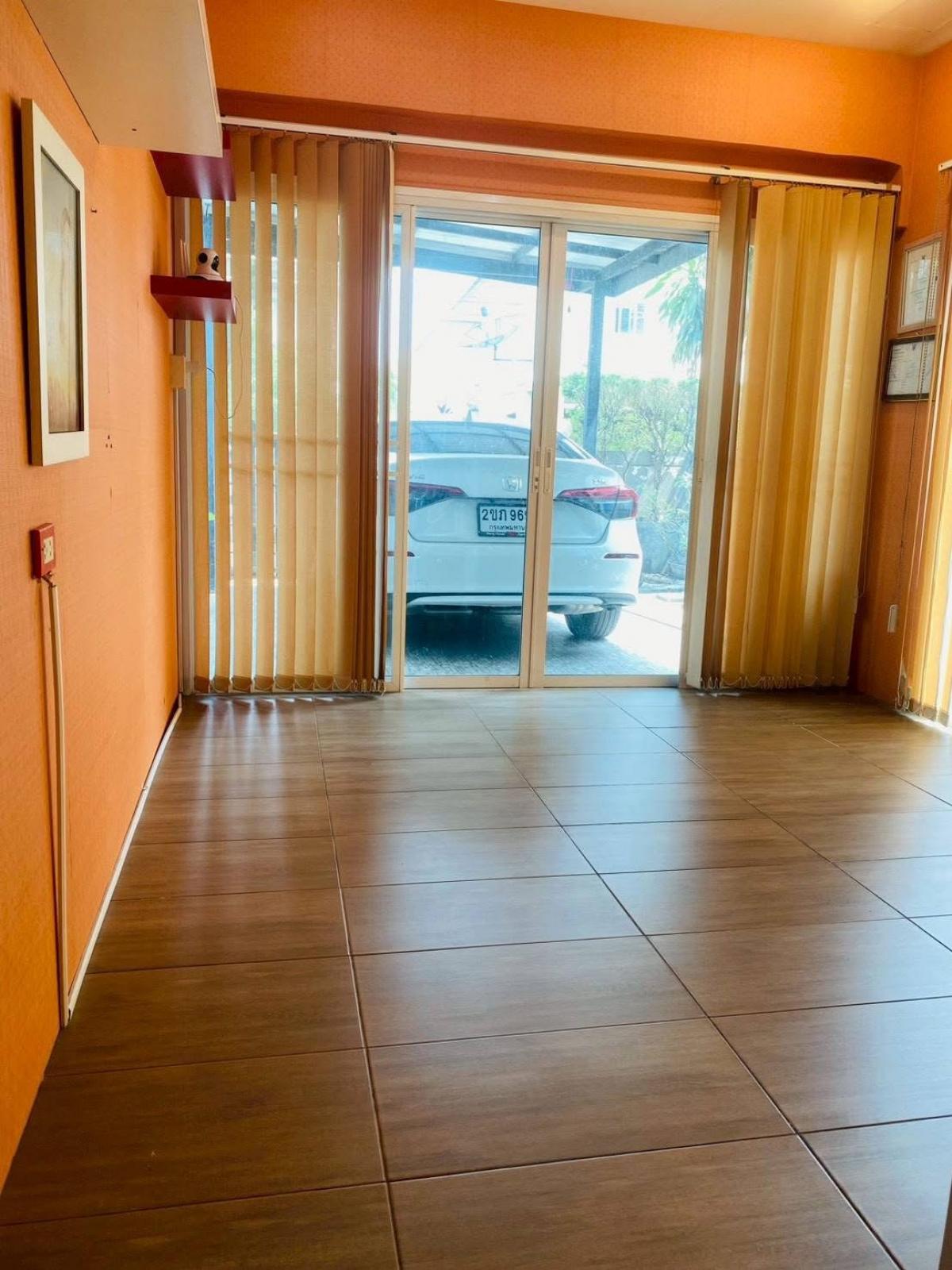 ให้เช่าบ้านนวมินทร์ รามอินทรา : บ้านเดี่ยวให้เช่า 3 นอน 2 น้ำ พร้อมอยู่ ภัสสร 19 วัชรพล-วงแหวน 
ใกล้ทางด่วน แหล่งช้อปปิ้งครบ คุ้มทุกความสะดวก!