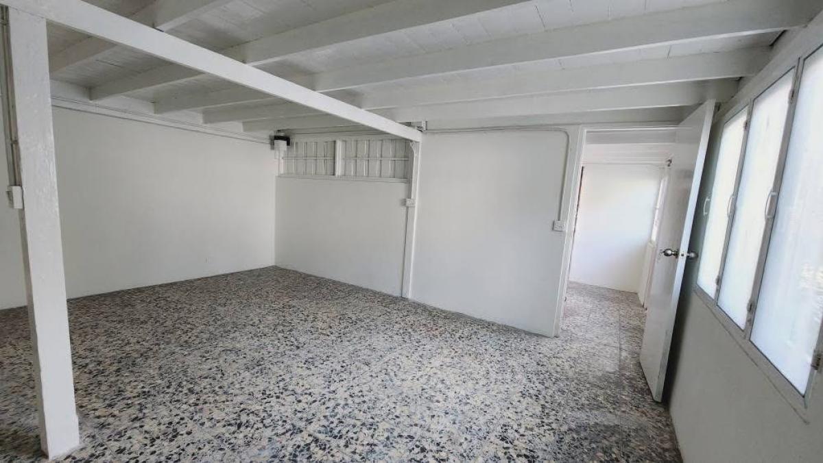 ให้เช่าบ้านนวมินทร์ รามอินทรา : 12/02/2026, บ้านนวมินทร์ 4 ห้องนอน ติดถนนใหญ่พร้อมเข้าอยู่ เช่าถูก 37,000 บาท พร้อมแอร์และที่จอดรถเพียบ!