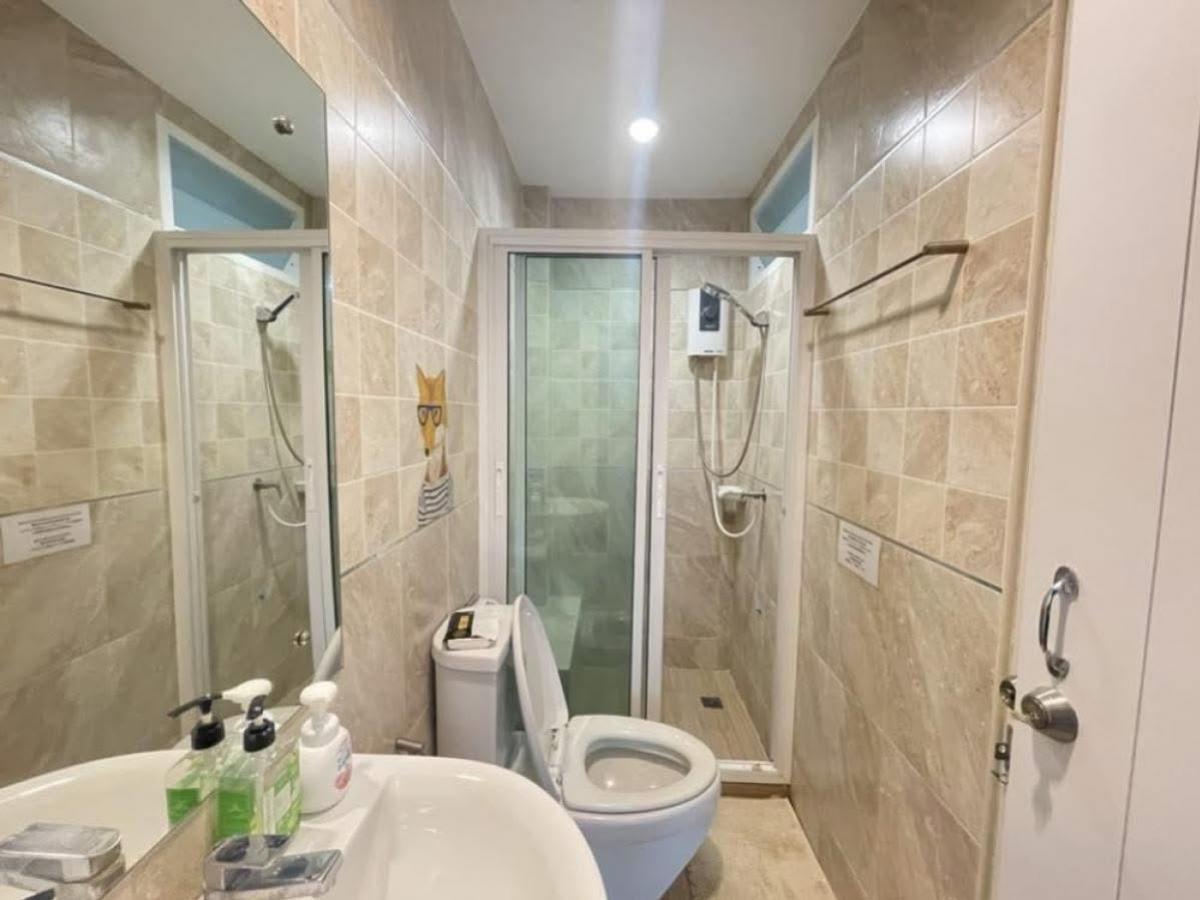 ให้เช่าทาวน์โฮมรัชดา ห้วยขวาง : 12/02/2026, เช่าทาวน์โฮม 3 ชั้น ใจกลางรัชดา ใกล้ MRT เพียง 5 นาที 4 ห้องนอน พร้อมดาดฟ้าส่วนตัว อยู่ได้ทันทีเฟอร์ครบครัน