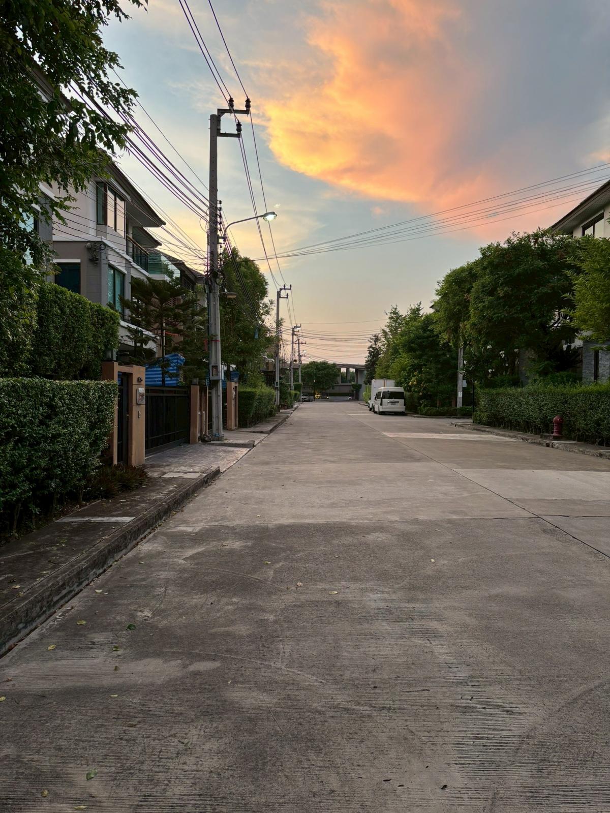 ขายบ้านพัฒนาการ ศรีนครินทร์ : 19/02/2026, บ้านเดี่ยวหรู 3 ห้องนอน The Plant Elite พัฒนาการ 38 พื้นที่กว้าง 260 ตรม บนที่ดิน 56.7 ตร.วา ราคาพิเศษ 18 ล้าน!