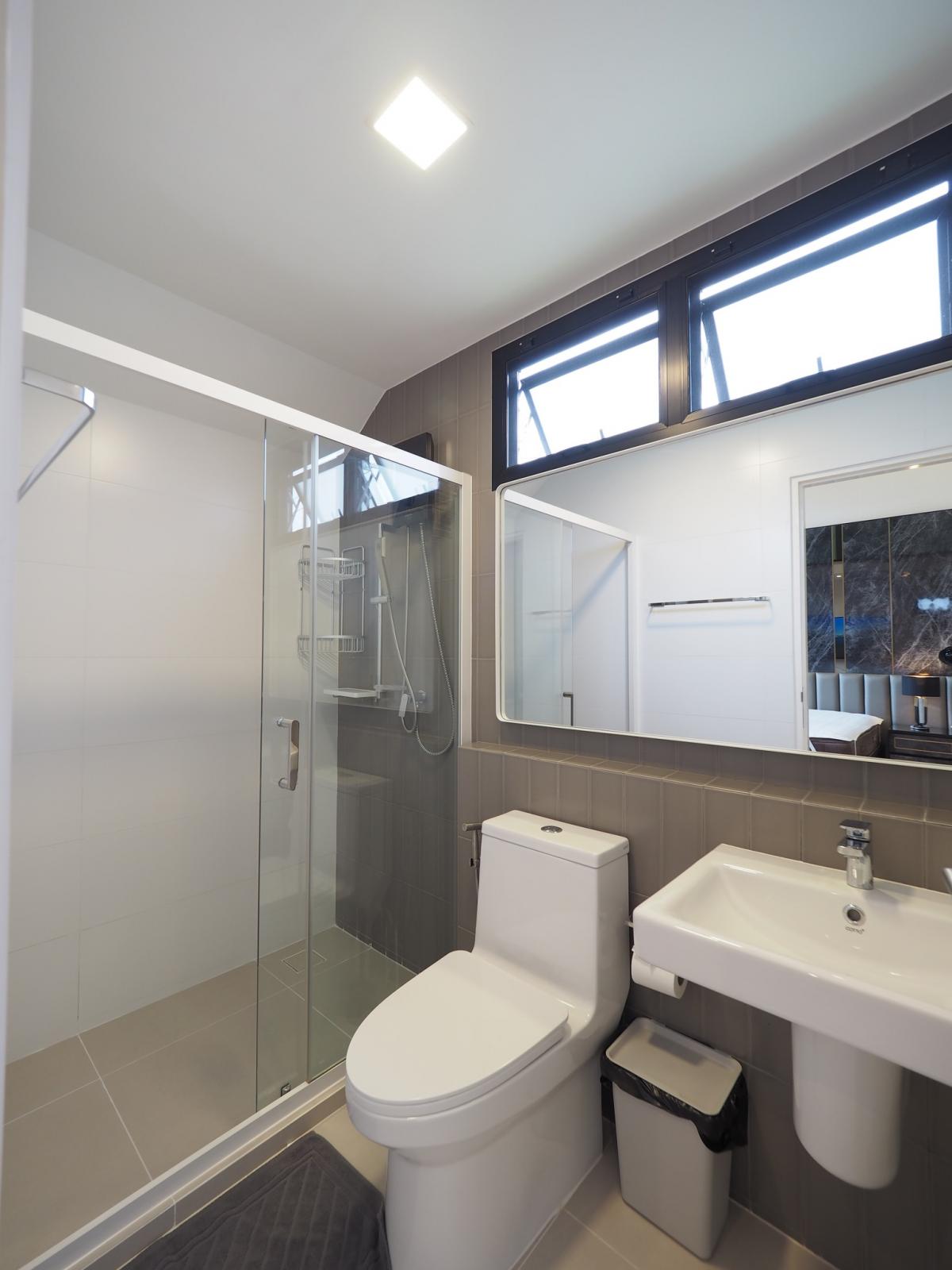 ให้เช่าทาวน์โฮมบางนา แบริ่ง ลาซาล : 19/02/2026, เช่า Indy 5 บางนา 4 นอน พร้อมอยู่ ใกล้เมกะบางนา บ้านหัวมุม เฟอร์ครบ ฟรีสโมสร 24 ชม. เพียง 69,000 บาท/เดือน