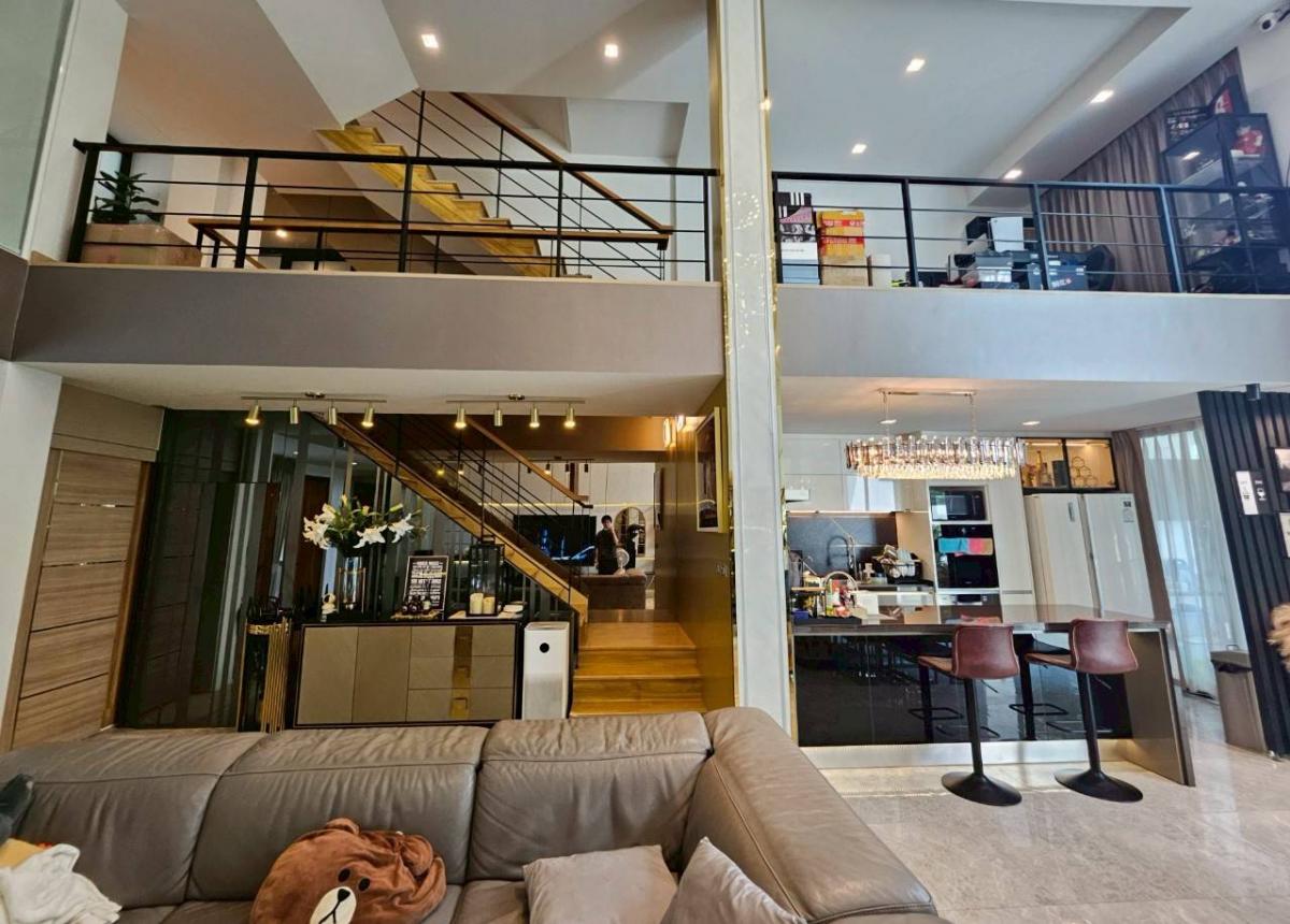 ขายทาวน์โฮมโชคชัย4 ลาดพร้าว71 : 19/02/2026, GLAM by AssetWise โฮมออฟฟิศหรู 3.5 ชั้น กลางลาดพร้าว-โชคชัย4 พื้นที่กว้าง 385 ตรม. พร้อมต่อเติมได้ทุกมุม