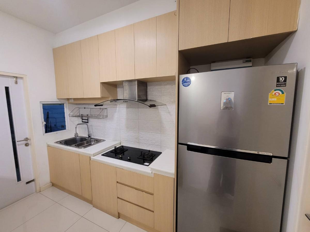 ให้เช่าทาวน์โฮมบางนา แบริ่ง ลาซาล : 19/02/2026, เช่า Indy Bangna–Ramkhamhaeng 2 บ้านทาวน์โฮม 3 นอน ใกล้เมกาบางนา ฟรี WiFi เลี้ยงสัตว์ได้ พร้อมสวนส่วนตัวและสิ่งอำนวยความสะดวกครบ!