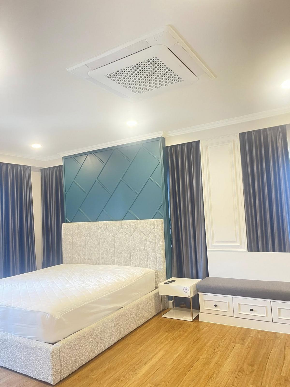 ให้เช่าบ้านบางนา แบริ่ง ลาซาล : 19/02/2026, เช่าเซนโทรบางนาใหญ่สุด 4 ห้องนอน 5 ห้องน้ำ พื้นที่ 303 ตรม. ใกล้เทพารักษ์ ราคาเพียง 160,000 บ/ด