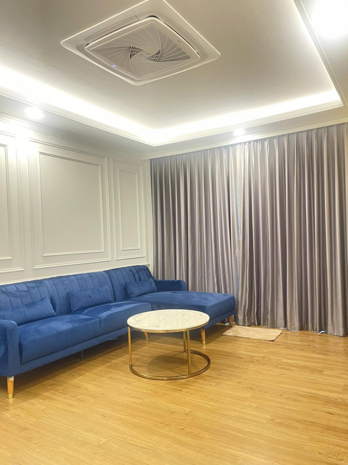 ให้เช่าบ้านบางนา แบริ่ง ลาซาล : 19/02/2026, เช่าเซนโทรบางนาใหญ่สุด 4 ห้องนอน 5 ห้องน้ำ พื้นที่ 303 ตรม. ใกล้เทพารักษ์ ราคาเพียง 160,000 บ/ด