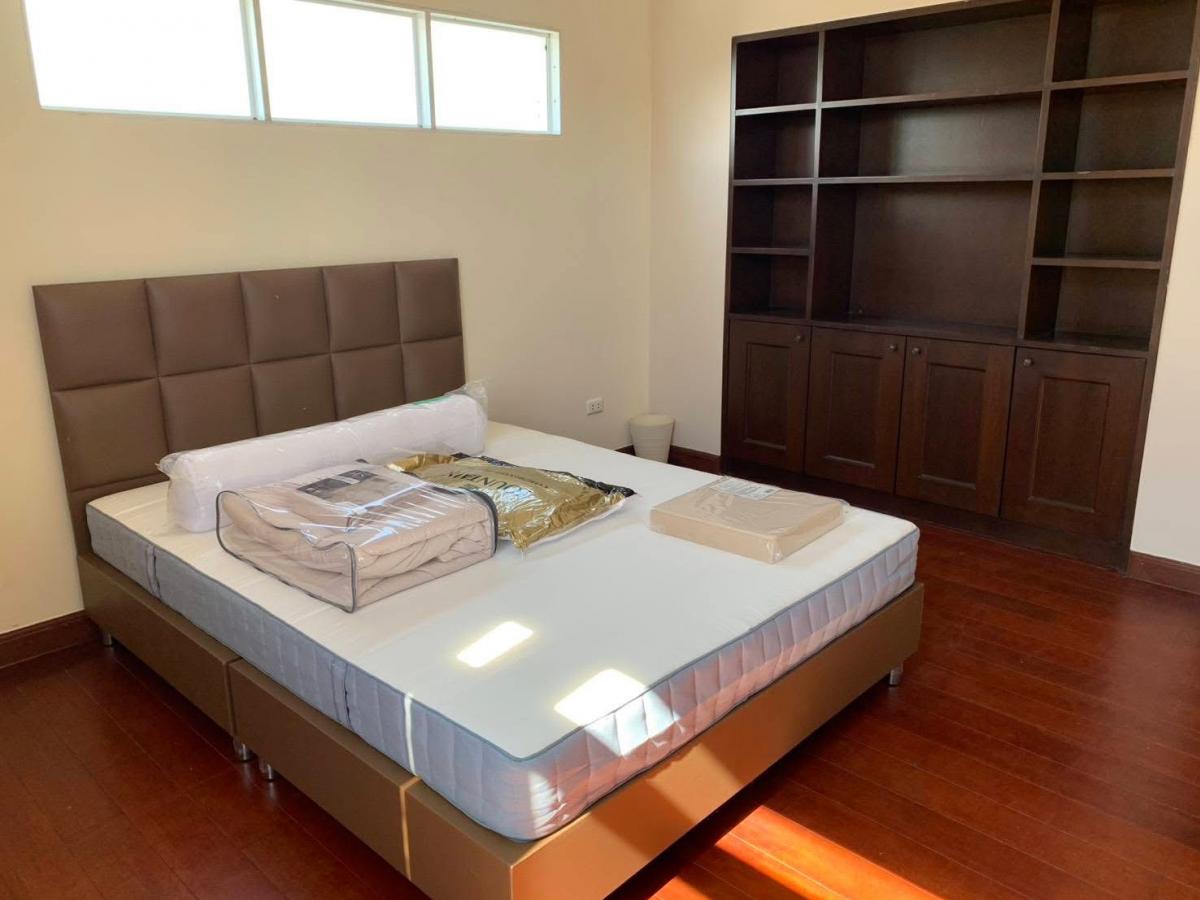 ให้เช่าทาวน์โฮมอ่อนนุช อุดมสุข : 28/02/2026, ให้เช่าทาวน์โฮม 4 ชั้น Baan Ravipa Sukhumvit 103 ใกล้สวนส่วนตัว บ้านมุม พร้อมที่จอดรถ 4 คัน ใกล้ถนนใหญ่และตลาดอุดมสุขวอลค์