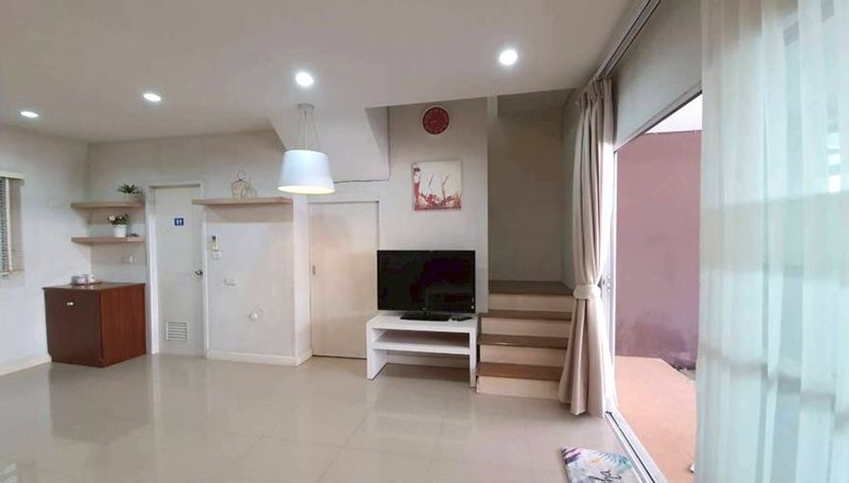 For RentTownhomePattanakan, Srinakarin : P-2926 For rent!  Townhome Willetlight Pattanakarn 38 ready to move in.