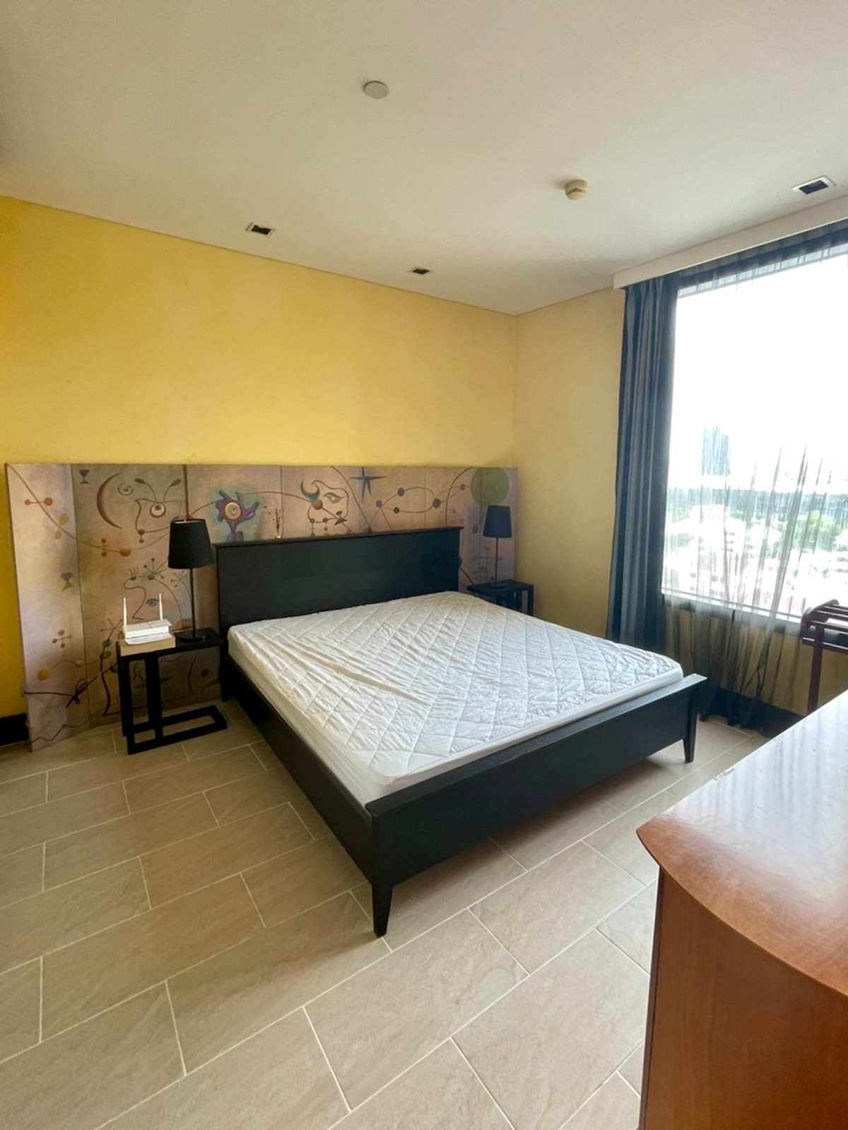 For RentCondoSukhumvit, Asoke, Thonglor : 🐱Pet-friendly📍AGUSTON Sukhumvit 22, 3 BR, 4 BA with a bathtub, separate Thai kitchen