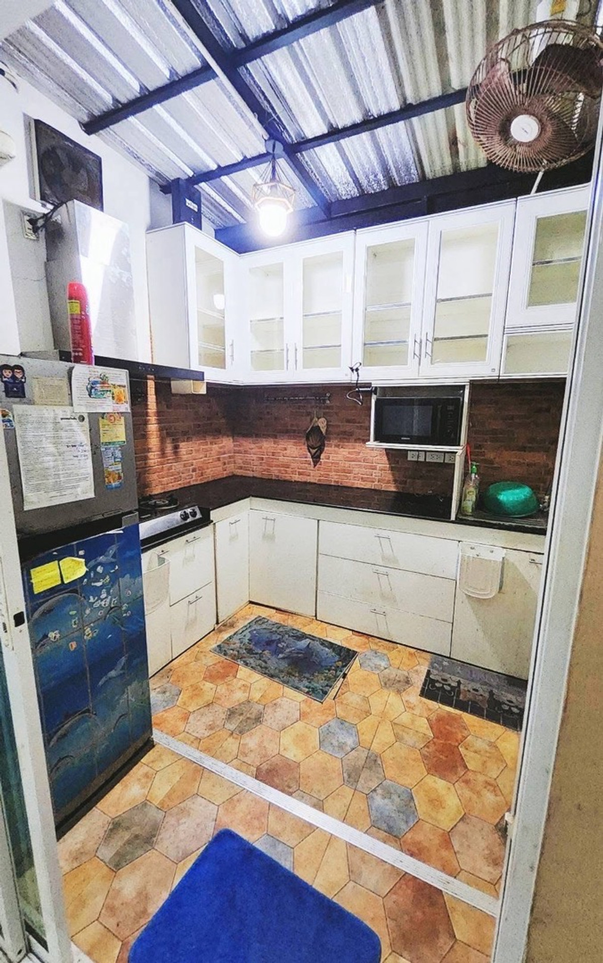 For SaleHouseRatchadapisek, Huaikwang, Suttisan : Townhouse for Sale at Baan Klang Muang Ratchada 36 | Corner Unit | Near BTS Ratchayothin| Ideal for home office and investment rental