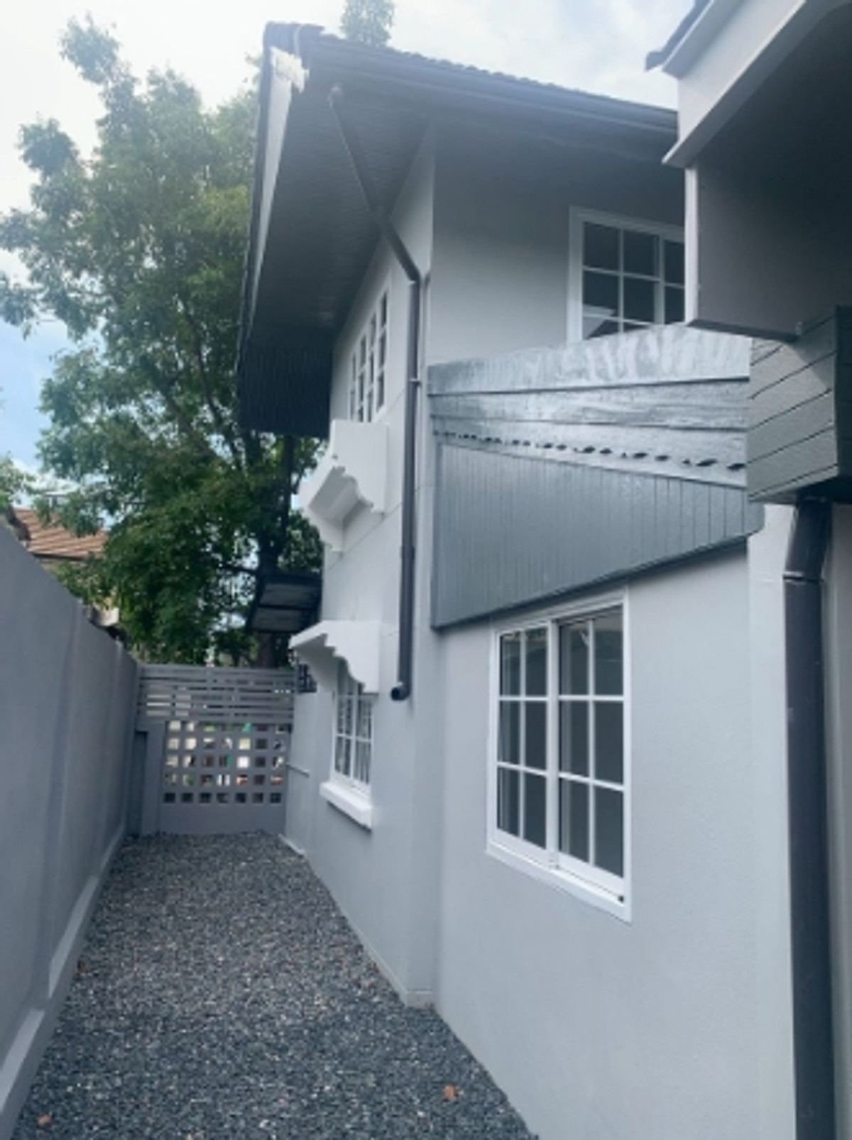 For SaleHouseNawamin, Ramindra : 2-story detached house for sale, area 49 sq m., 3 bedrooms, 2 bathrooms, Chuenkamonniwet Village, Ramintra Road 60, Ramintra Subdistrict, Khan Na Yao District, Bangkok Province.