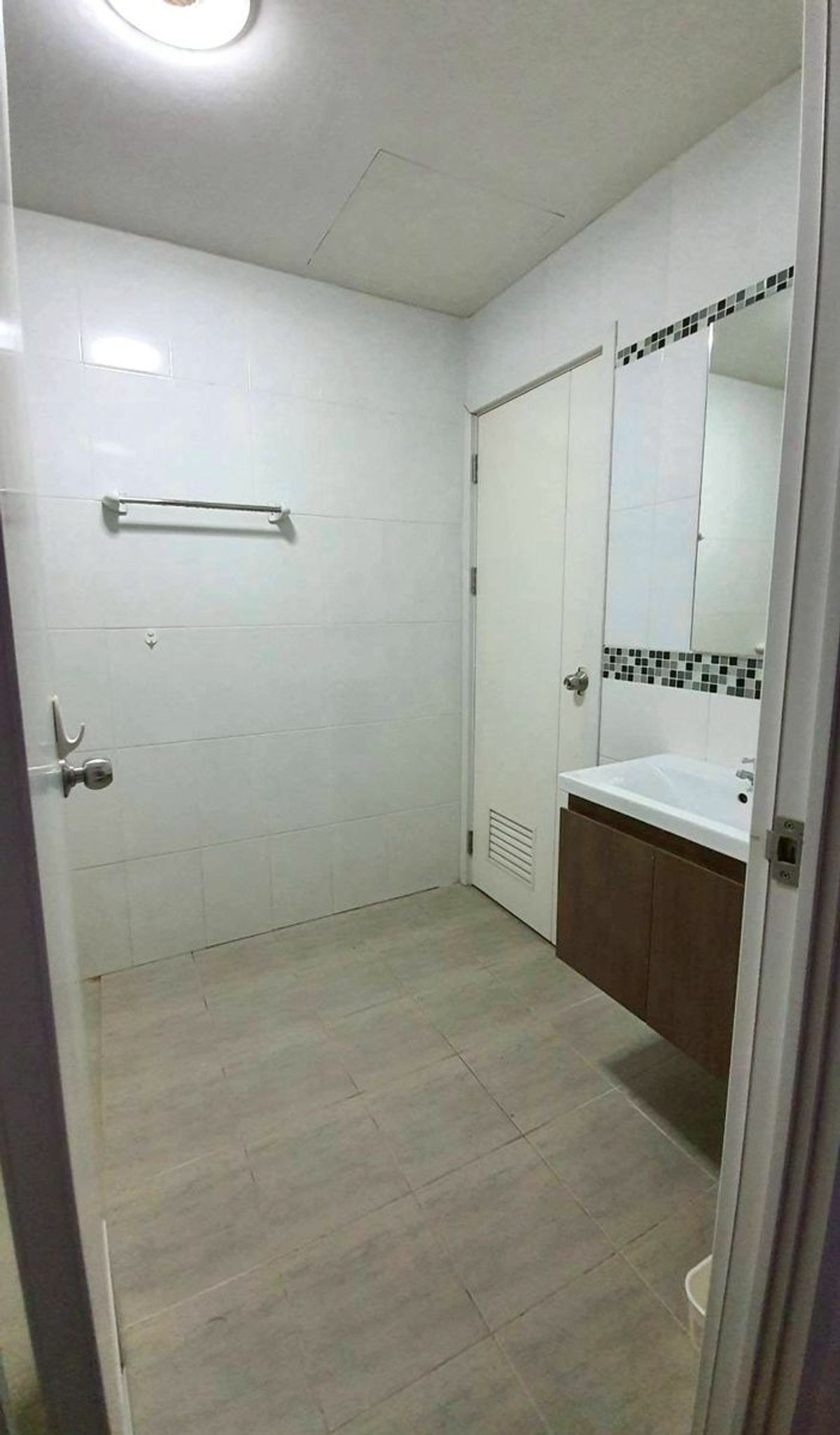 For RentTownhomePattanakan, Srinakarin : P-2926 For rent!  Townhome Willetlight Pattanakarn 38 ready to move in.