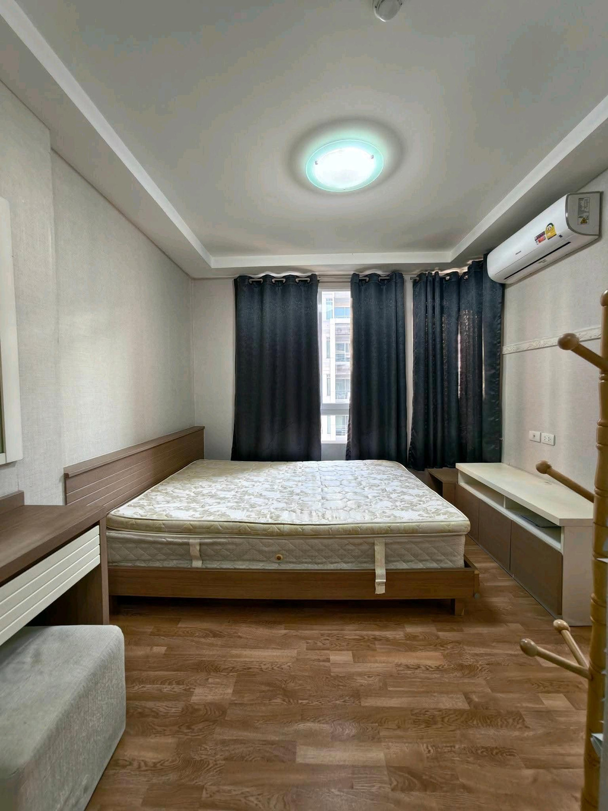 For RentCondoRatchadapisek, Huaikwang, Suttisan : 🚆 Near MRT Sutthisan, convenient travel in the heart of Ratchada.