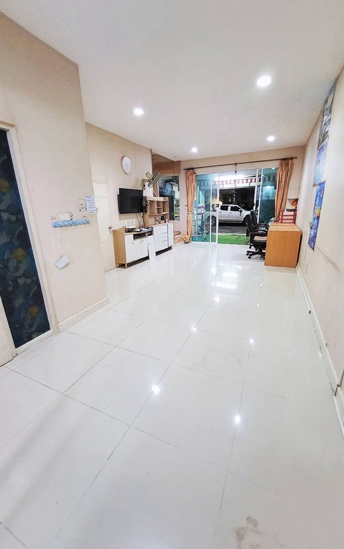 For SaleTownhomeRatchadapisek, Huaikwang, Suttisan : Townhouse for Sale at Baan Klang Muang Ratchada 36 | Corner Unit | Near BTS Ratchayothin| Ideal for home office and investment rental