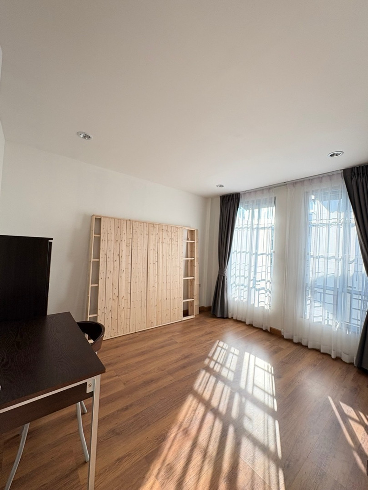 ให้เช่าโฮมออฟฟิศเลียบทางด่วนรามอินทรา : ให้เช่า โฮมออฟฟิศ ประดิษฐ์มนูธรรม ลาดพร้าว ใกล้ เลียบด่วน รามอินทรา