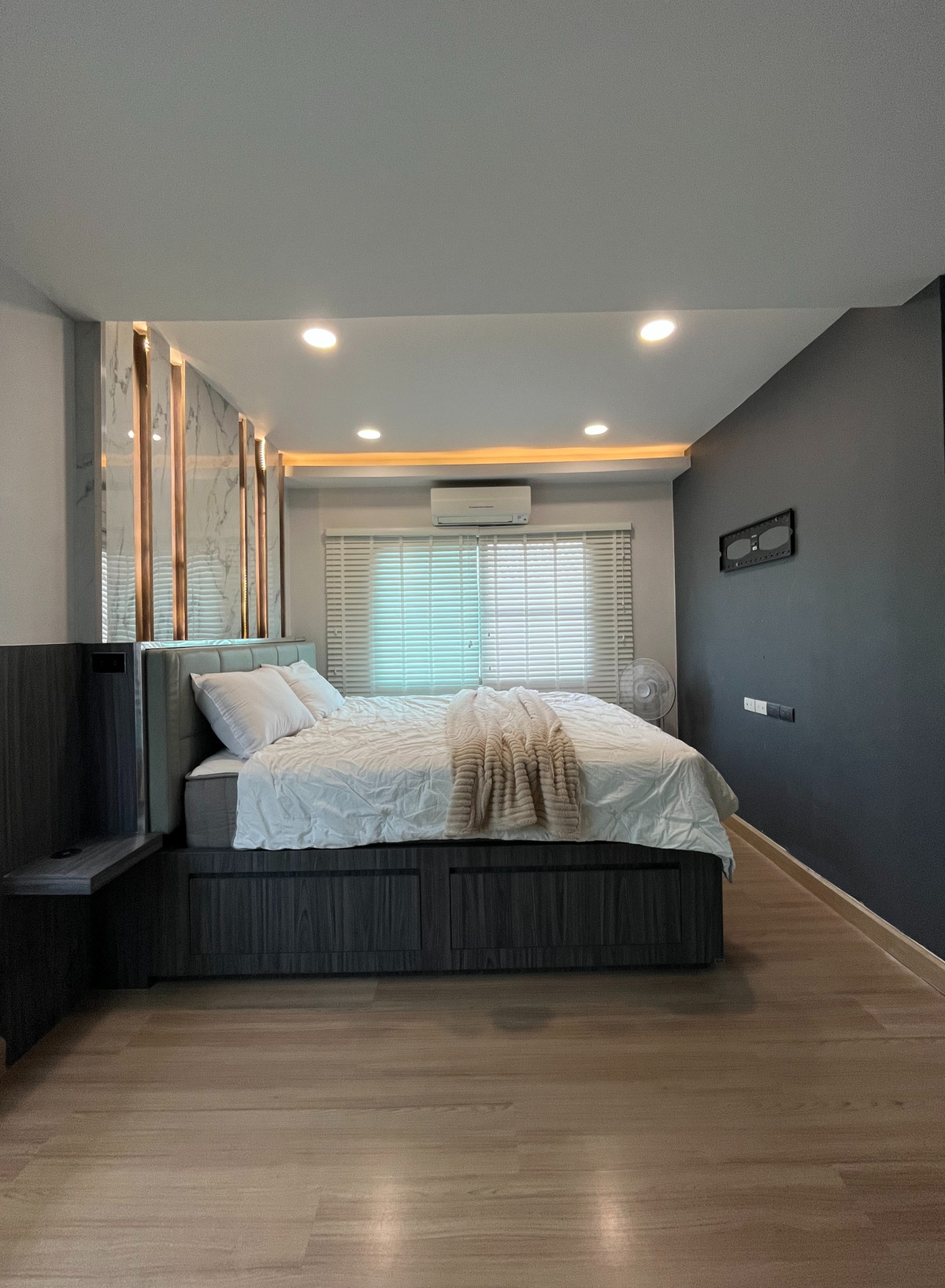 For RentRayong : 2-story semi-detached house for rent, Life in The Garden Village, Ban Chang, house for rent, fully furnished, ready to move in. The atmosphere is quiet. Suitable for relaxation
