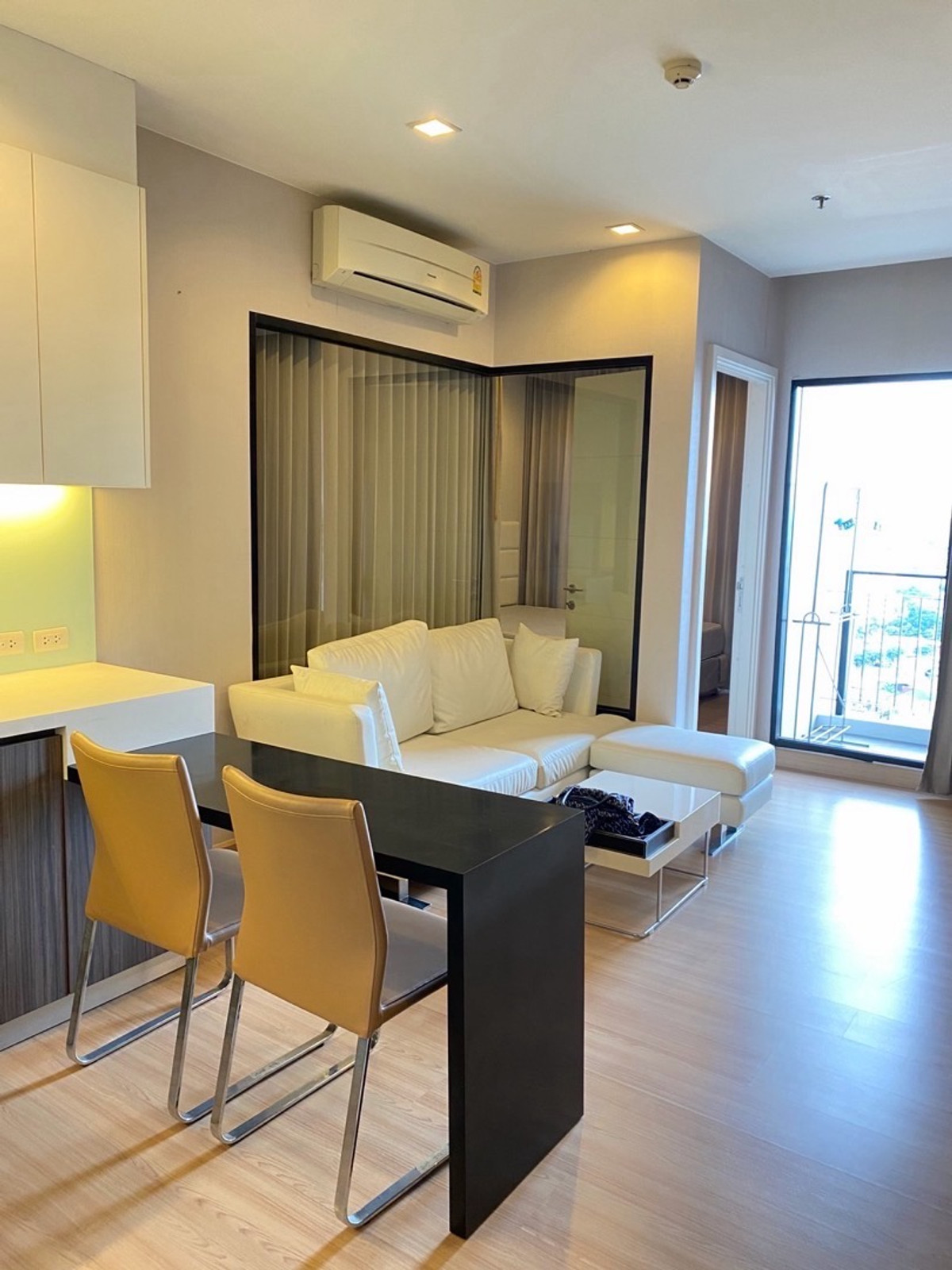 For RentCondoWongwianyai, Charoennakor : Urbano Sathorn Taksin