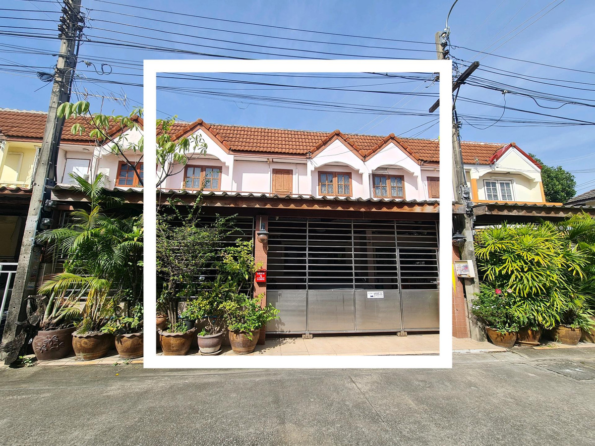 For SaleTownhomeRattanathibet, Sanambinna : Townhouse for sale, 2 floors, 3 houses next to each other, 49.5 sq m, luxuriously decorated, nice to live in, Nonthaburi 48, opposite the lottery office.