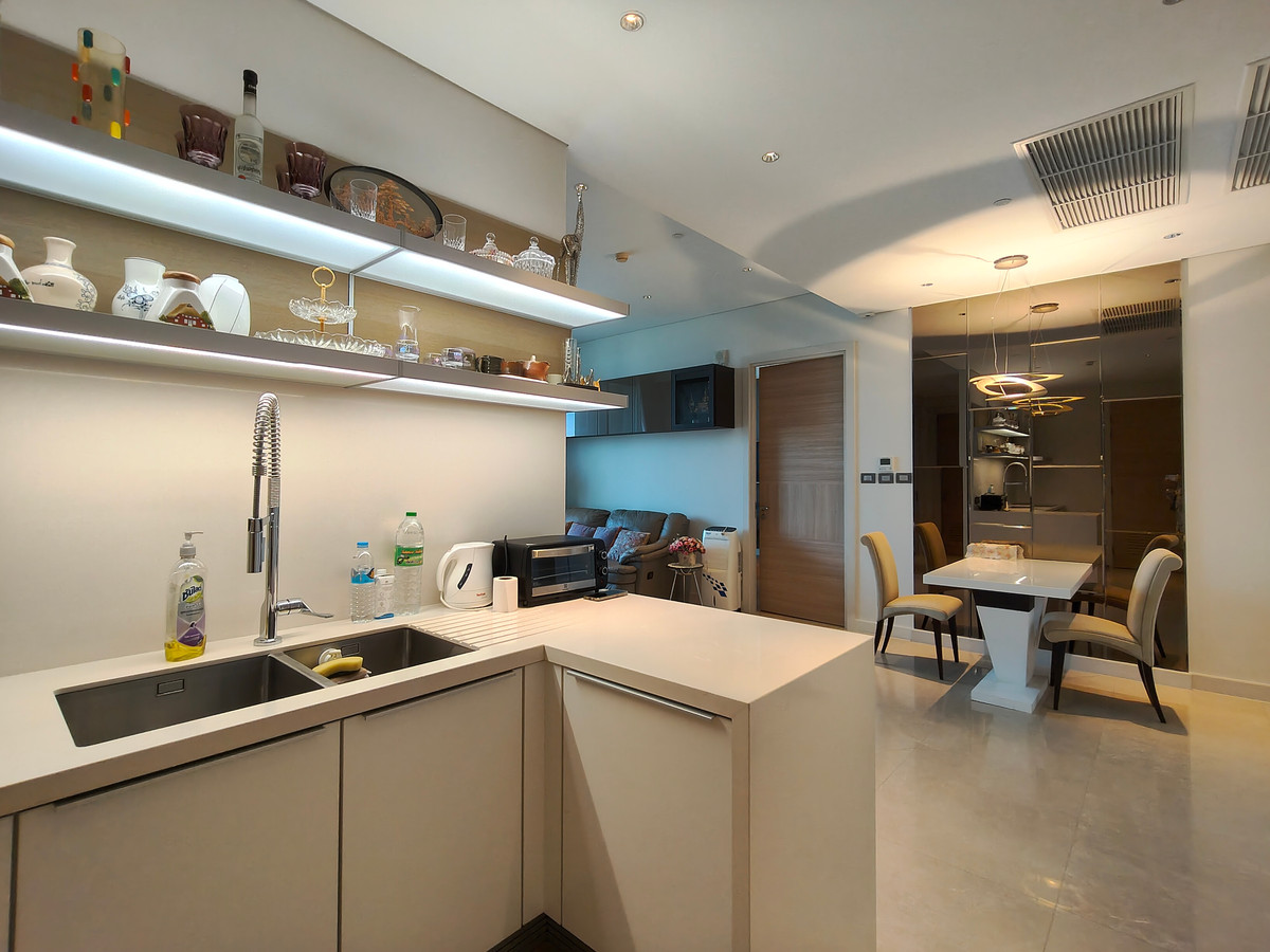 ขายคอนโดวิทยุ ชิดลม หลังสวน : Avail NOW Elegant 2 Bed Residence at Sindhorn Residence l Embassy View