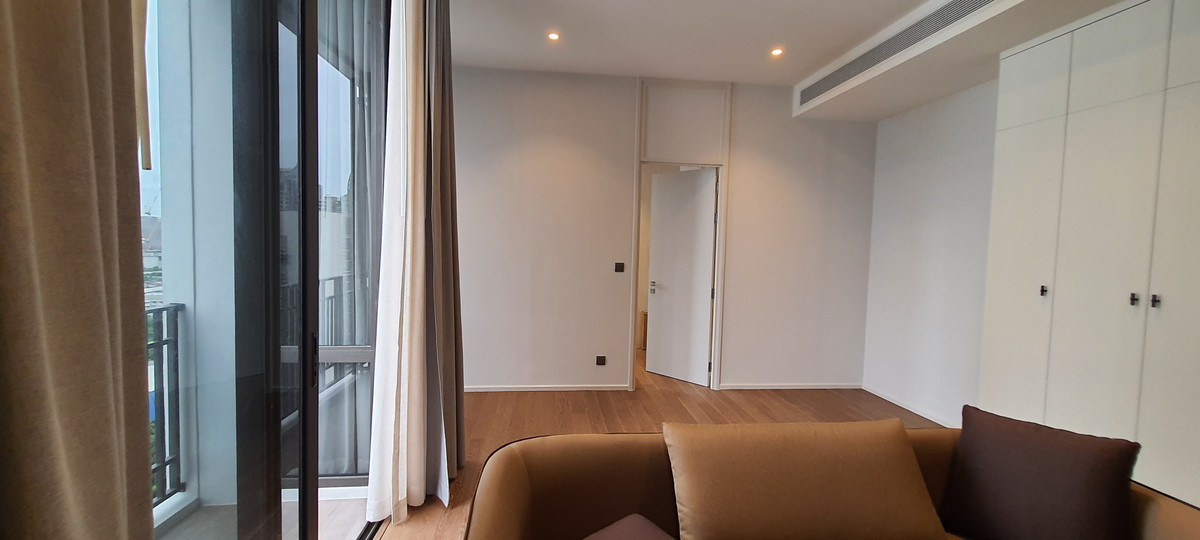 For RentCondoWitthayu, Chidlom, Langsuan, Ploenchit : [ Free Maid Service 6 times ] For Rent Fantastic Room Layout with the Best price