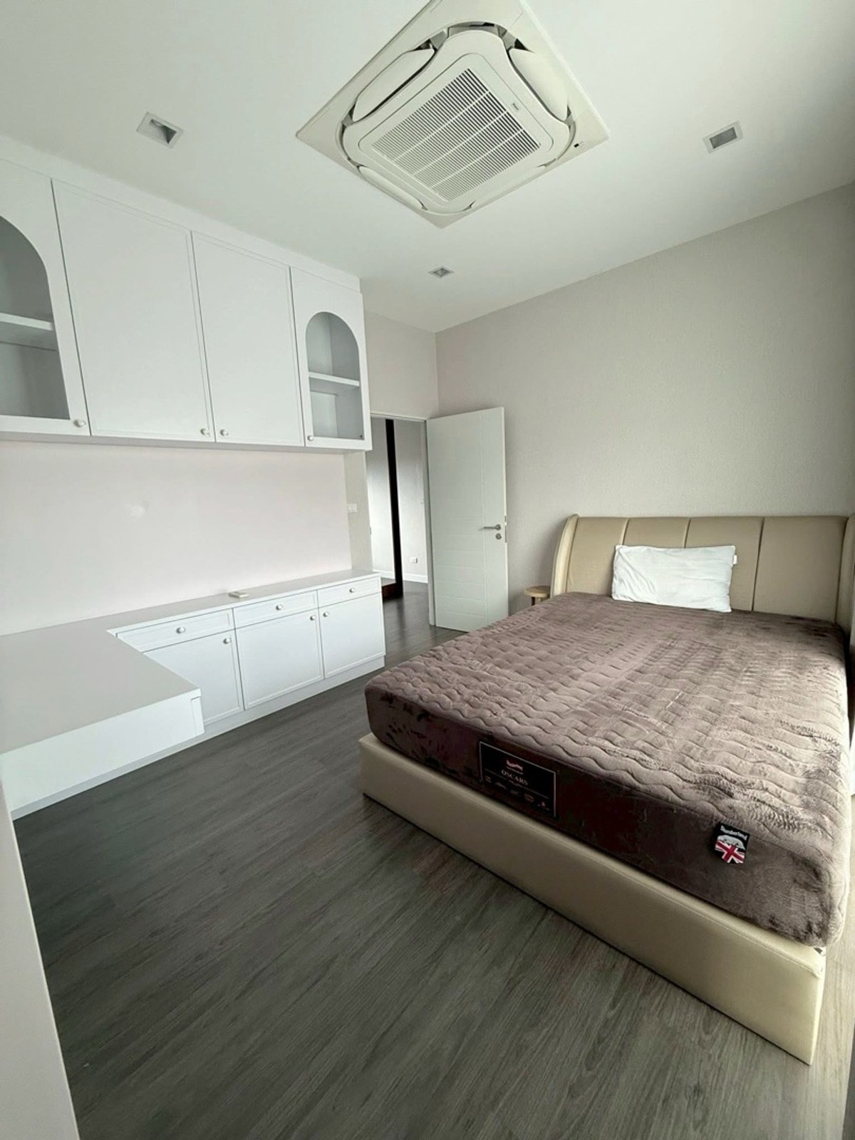 ให้เช่าบ้านเสรีไทย-นิด้า : ให้เช่า บ้านเดี่ยว Bangkok Boulevard Signature ลาดพร้าว–เสรีไทย บ้านหรูตกแต่งครบ 4 ห้องนอน ใกล้รถไฟฟ้าสายสีเหลือง บางกะปิ