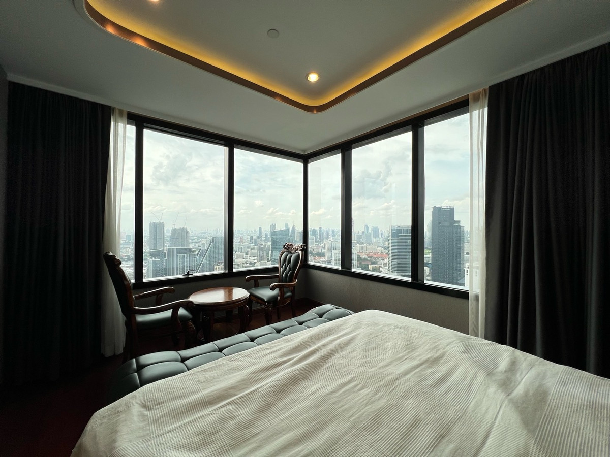 ให้เช่าคอนโดสีลม ศาลาแดง บางรัก : ให้เช่า 3 ห้องนอน 3 น้ำ ขนาด 150ตรม ราคา 120,000 บาท สนใจนัดชม 0808144488