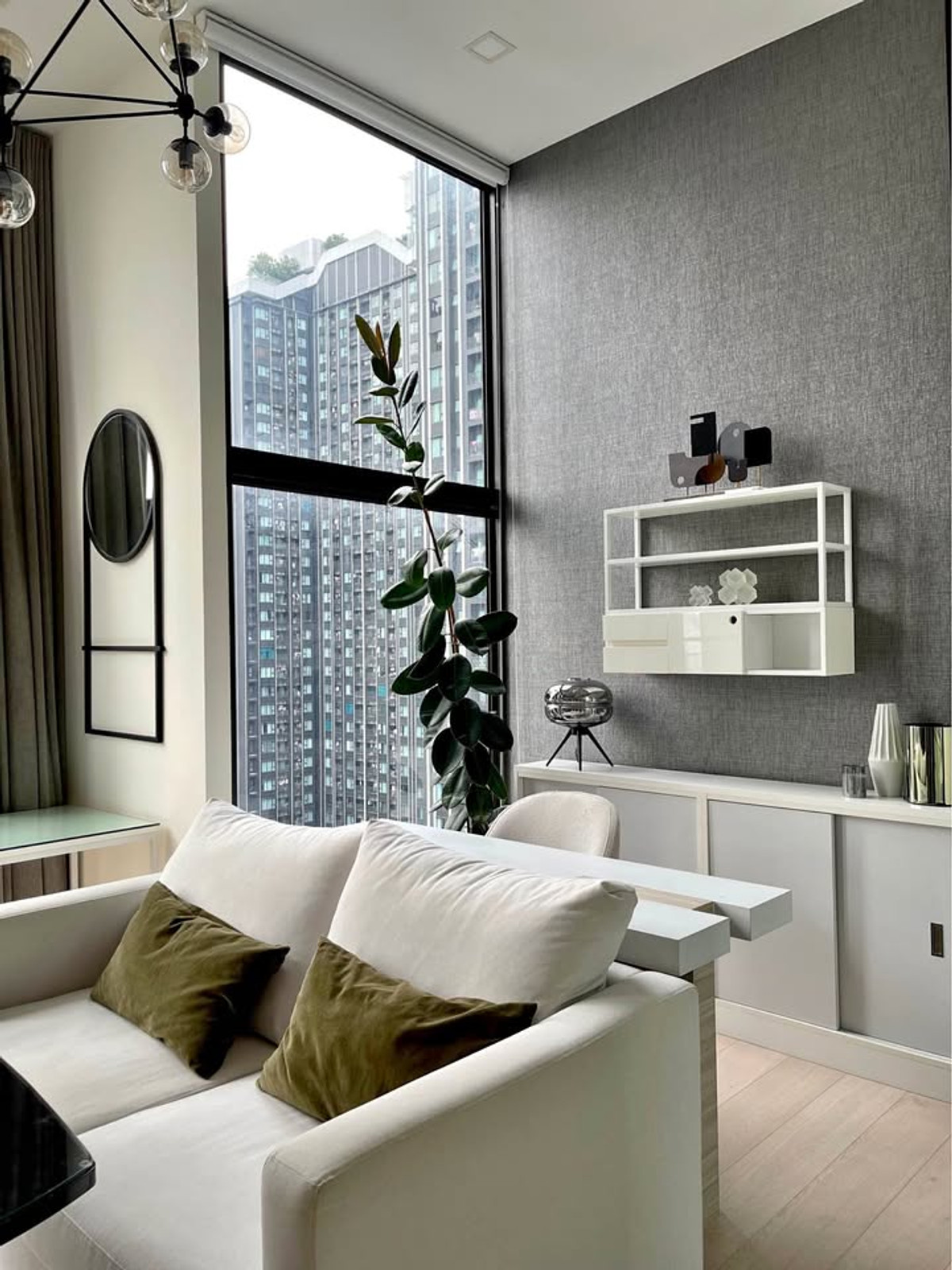 ให้เช่าคอนโดพระราม 9 เพชรบุรีตัดใหม่ RCA : ปล่อยเช่าคอนโด ชีวาทัย เรสซิเดนซ์ อโศก ใกล้รถไฟฟ้า MRT พระราม 9 350 เมตร -ใกล้Airport Link มักกะสัน Chewathai Residence Asoke