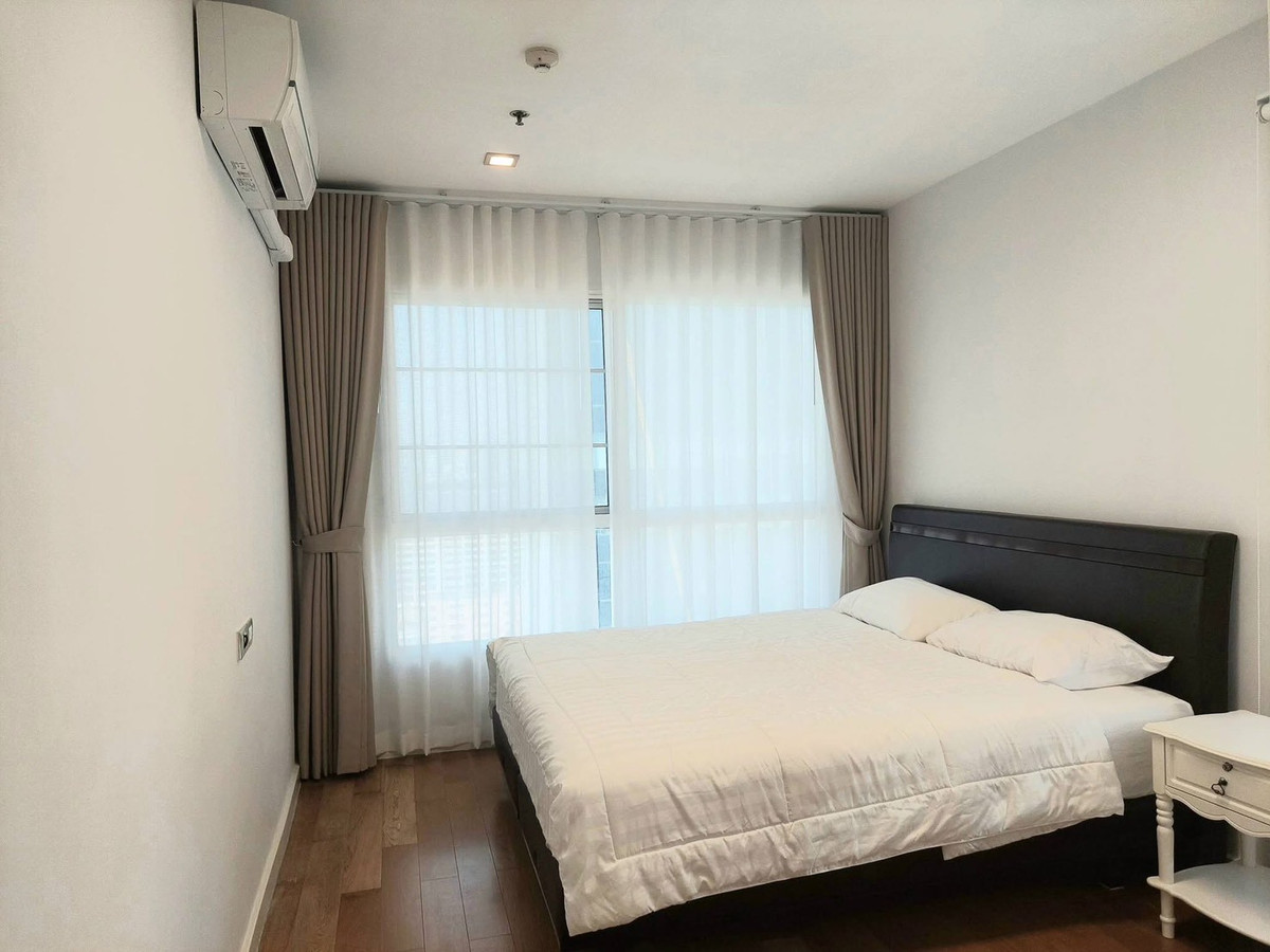 For RentCondoRatchathewi,Phayathai :  ★ Condolette Ize Ratchathewi ★ 65 sq m, 19th floor (2 bedroom, 2 bathroom), ★ Near BTS Ratchathewi ★ Near Siam Center, Siam Square ★ Many amenities ★ Fully furnished with appliances ★