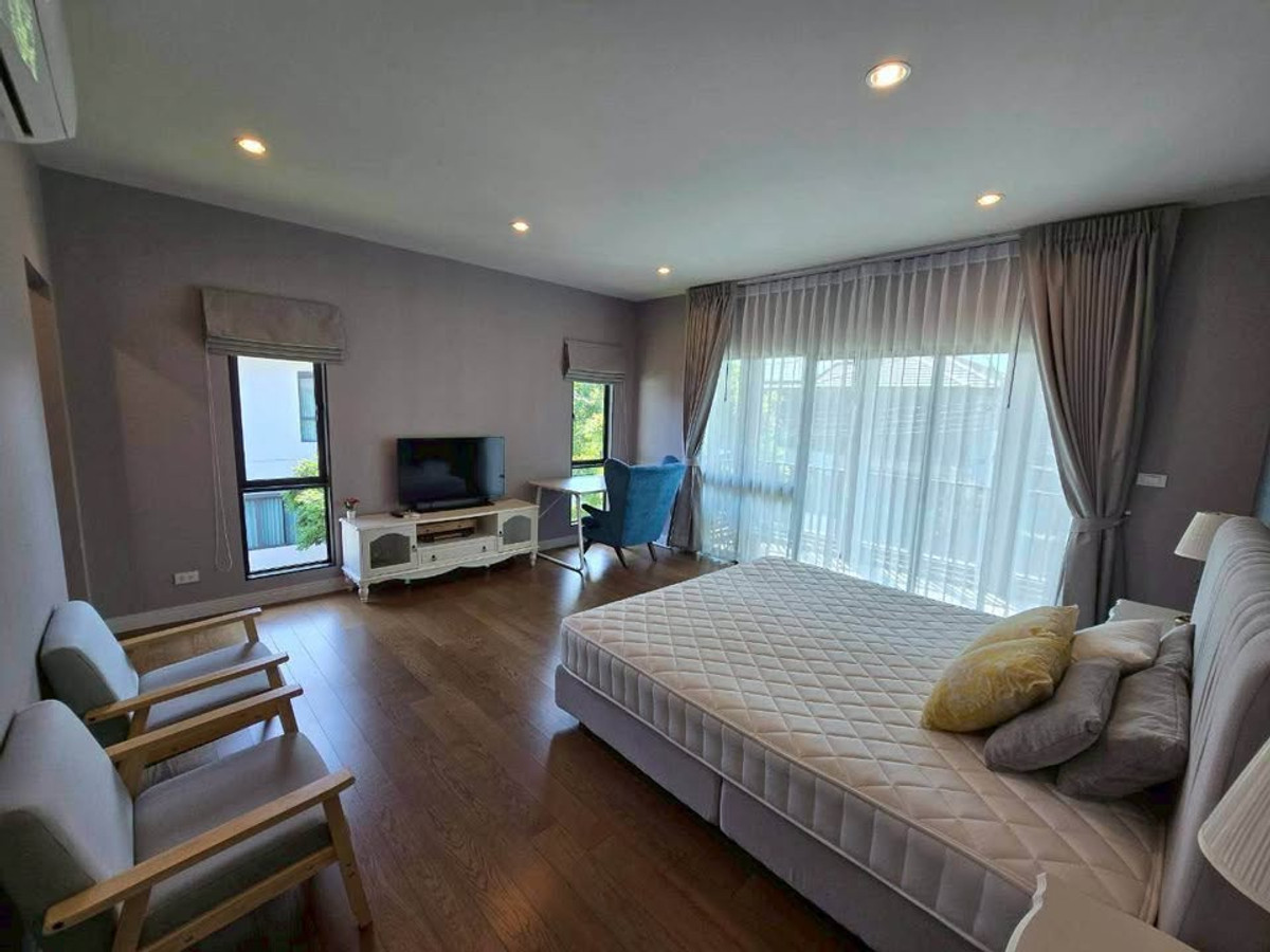 For RentHousePattanakan, Srinakarin : P-2924 ให้เช่า ! Single house in prime location Near Burasiri Pattanakarn International School, ready to move in.