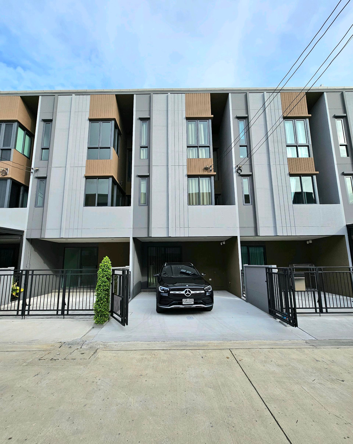 TownhomeBang kae, Phetkasem : 🔥For sale/rent luxury Townhome, Baan Klang Muang Sathorn-Kanlapaphruek House only 2 years old🔥