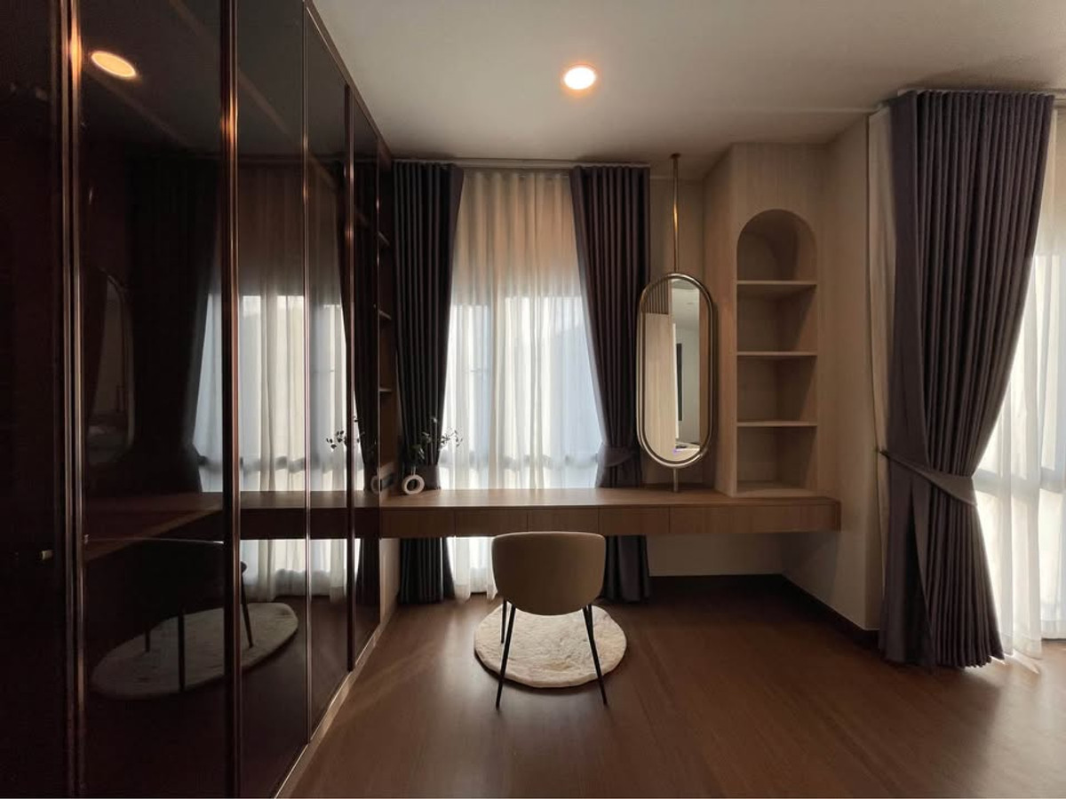 For RentHouseBangna, Bearing, Lasalle : P-2925 for rent!! The house is ready to move in. Near Mega Bangna, The City Bangna 3, pets allowed.