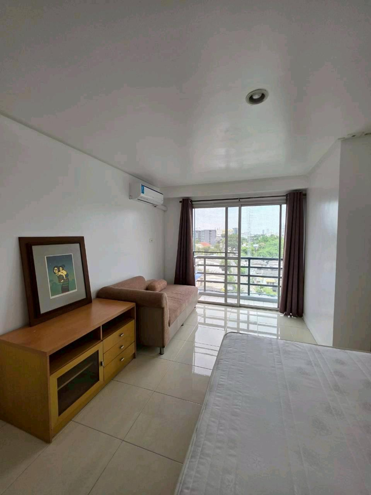 ขายคอนโดคลองเตย กล้วยน้ำไท : ⛳️ขายถูก พร้อมผู้เช่ารับรายได้ต่อเนื่องทันที 🚅 ใกล้ BTS พระโขนง 2 ห้องนอน 58.36 ตร.ม. Low-Rise 
📞0994152664 | 0803696366