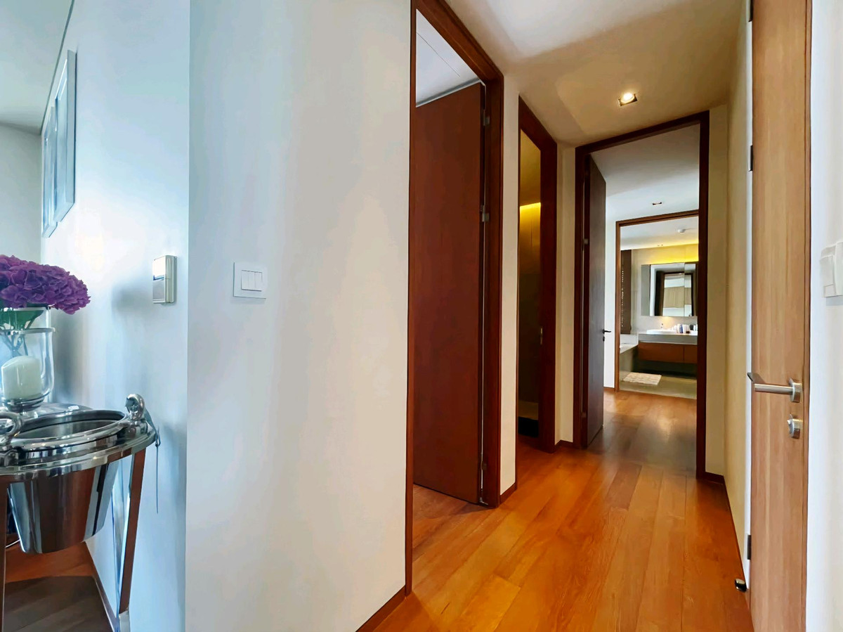 CondoSathorn, Narathiwat : 📍The Sukhothai Residences | 2BR 125 sq m. Best price per square meter in the project! Only 247,xxx baht/sq m.🔥