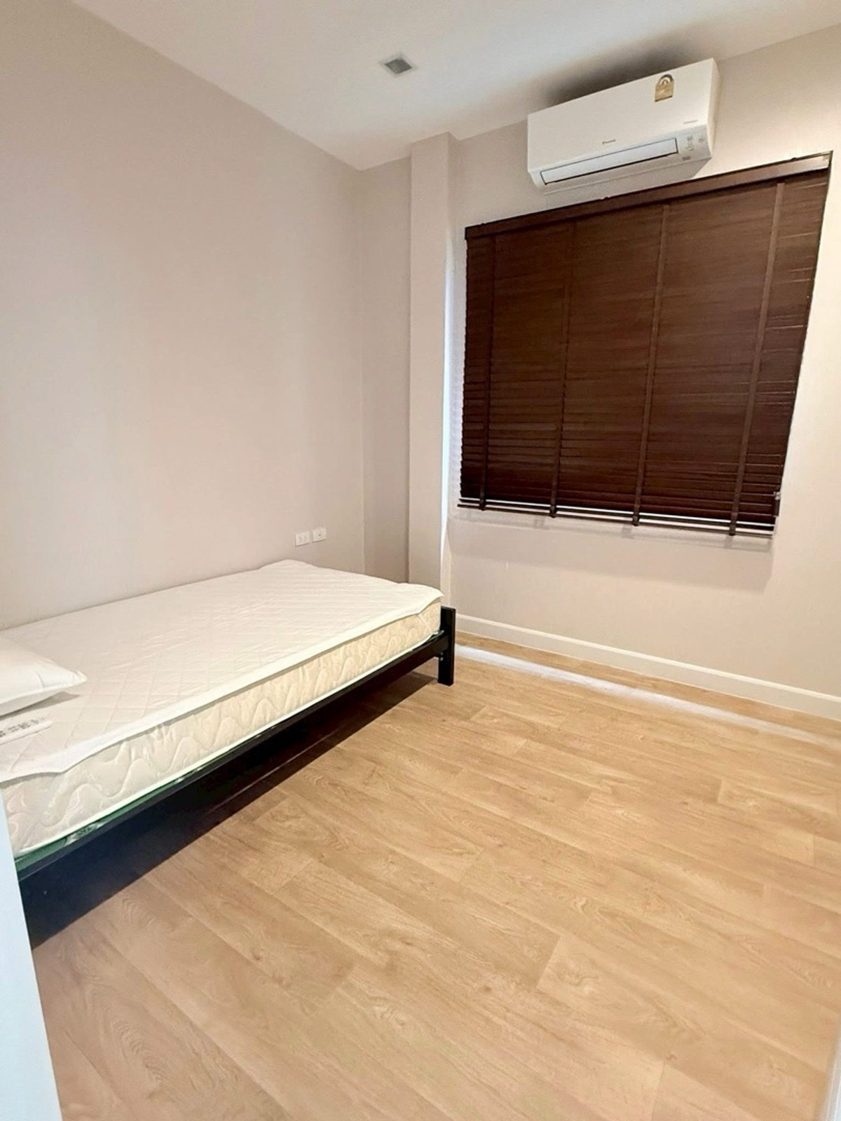 ให้เช่าบ้านเสรีไทย-นิด้า : ให้เช่า บ้านเดี่ยว Bangkok Boulevard Signature ลาดพร้าว–เสรีไทย บ้านหรูตกแต่งครบ 4 ห้องนอน ใกล้รถไฟฟ้าสายสีเหลือง บางกะปิ