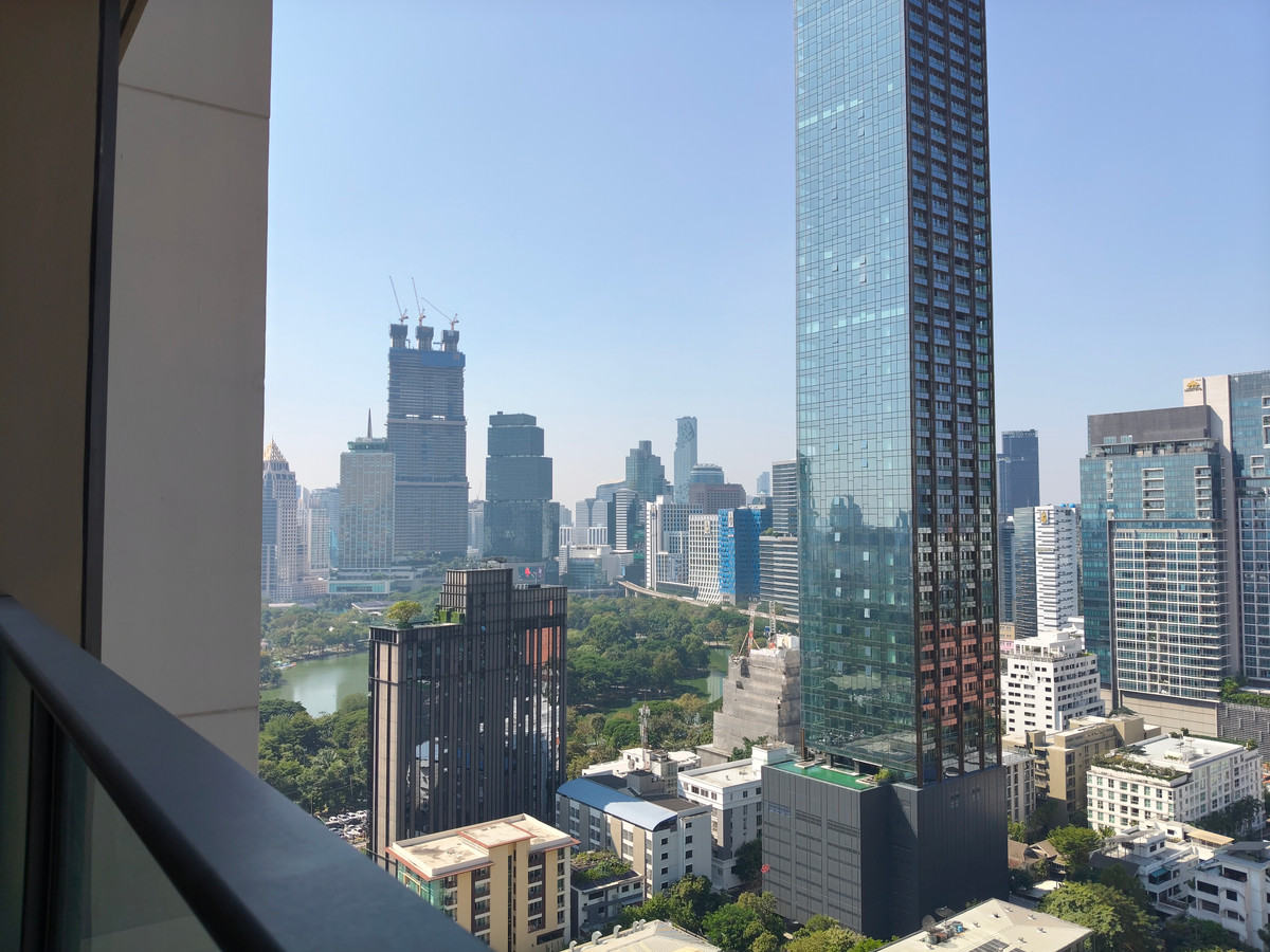 For SaleCondoWitthayu, Chidlom, Langsuan, Ploenchit : For Sale 2-Bed Unit with Stunning RBSC View at Sindhorn Kempinski