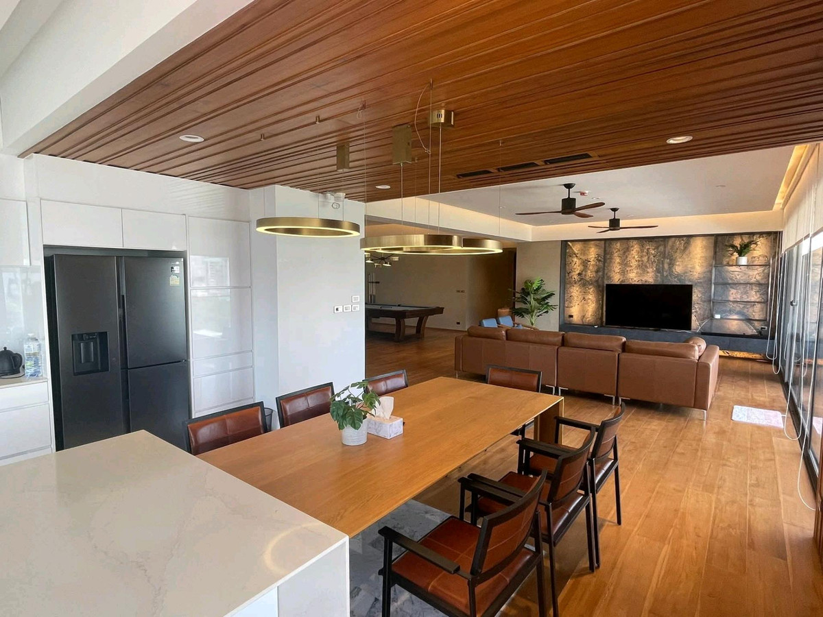 CondoOnnut, Udomsuk : (For Rent&Sale🔥) Feel like Penthouse! 📍Phassana Garden Condo 4b4b+1 maid 345 sq m., Ekkamai area.