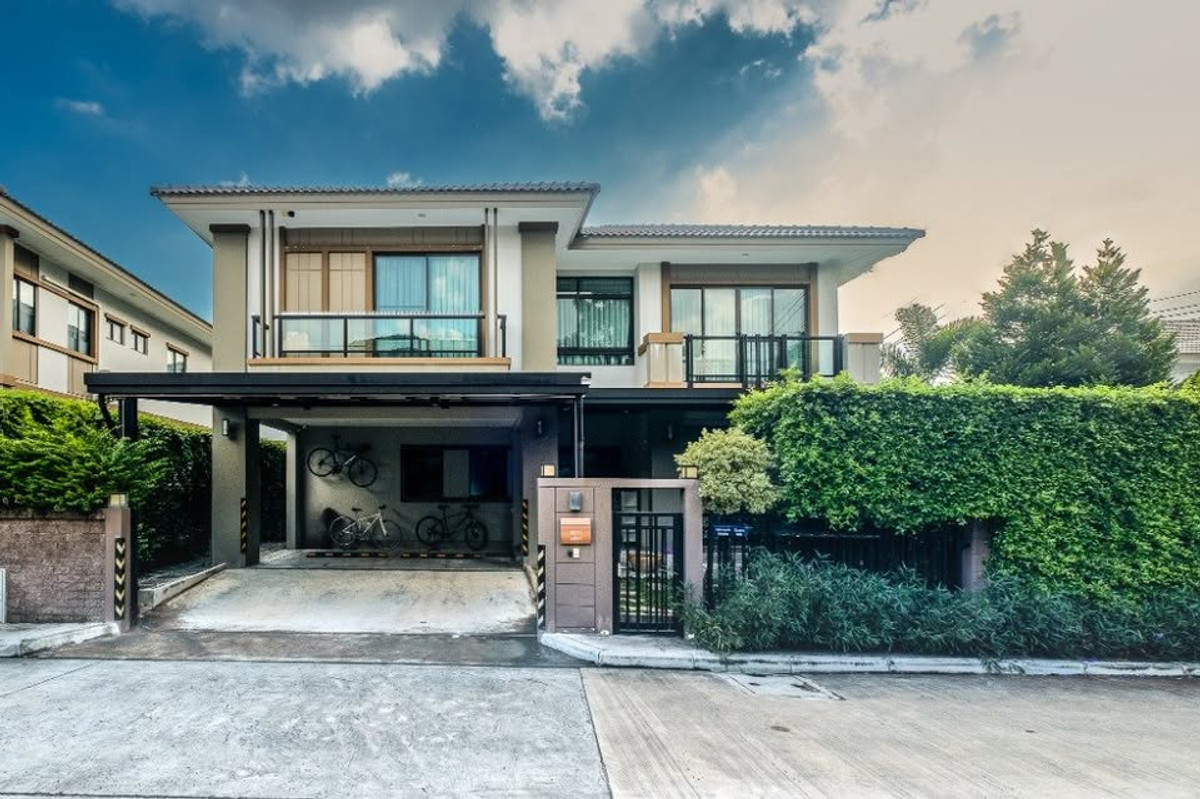 For RentHousePattanakan, Srinakarin : HR3133 for sale/rent Corner detached house, wide area, Passorn Bangna-Suvarnabhumi project. Decorated and ready to move in