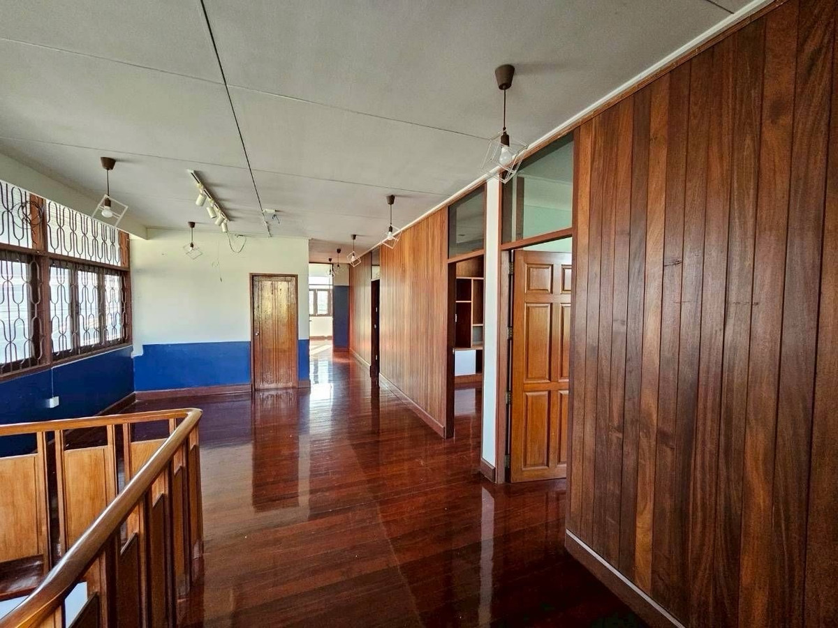 ให้เช่าบ้านลาดพร้าว เซ็นทรัลลาดพร้าว : บ้านสวนให้เช่า ลาดพร้าว เหมาะทำธุรกิจ โฮมออฟฟิศ สตูดิโอ ใกล้ MRT ลาดพร้าว และ BTS แยกลาดพร้าว