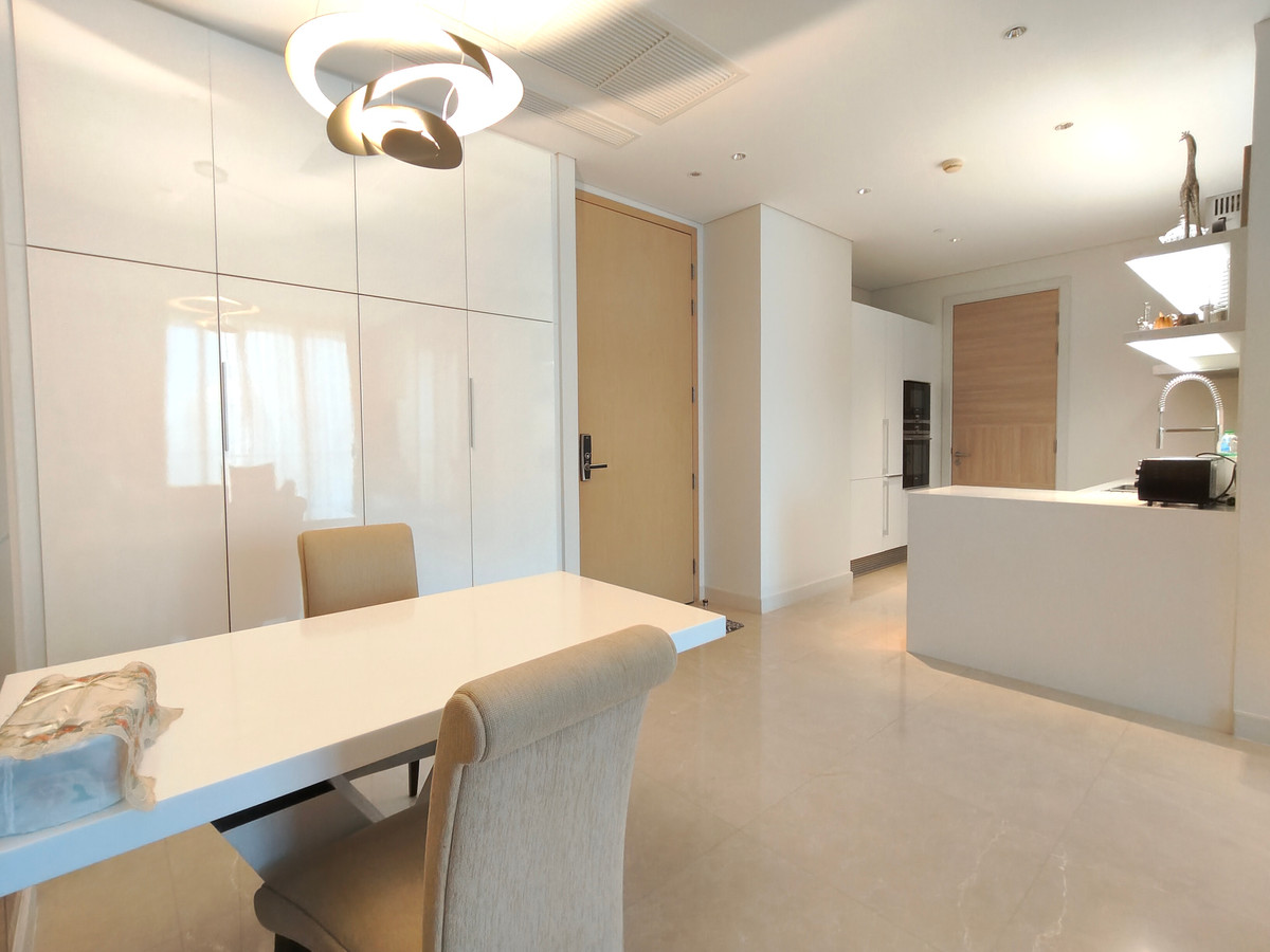 ขายคอนโดวิทยุ ชิดลม หลังสวน : Avail NOW Elegant 2 Bed Residence at Sindhorn Residence l Embassy View