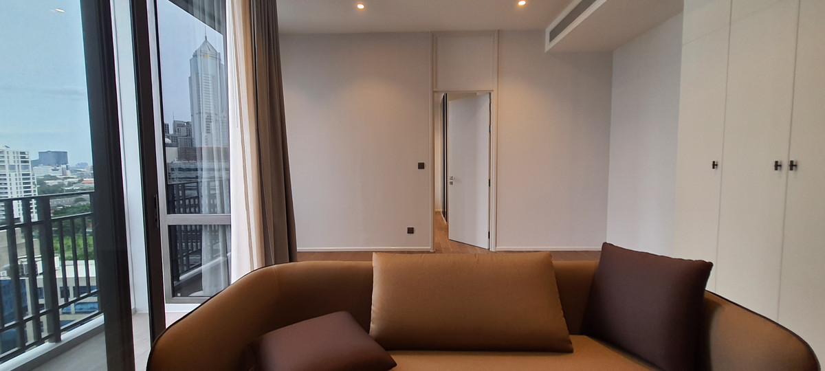 For RentCondoWitthayu, Chidlom, Langsuan, Ploenchit : [ Free Maid Service 6 times ] For Rent Fantastic Room Layout with the Best price