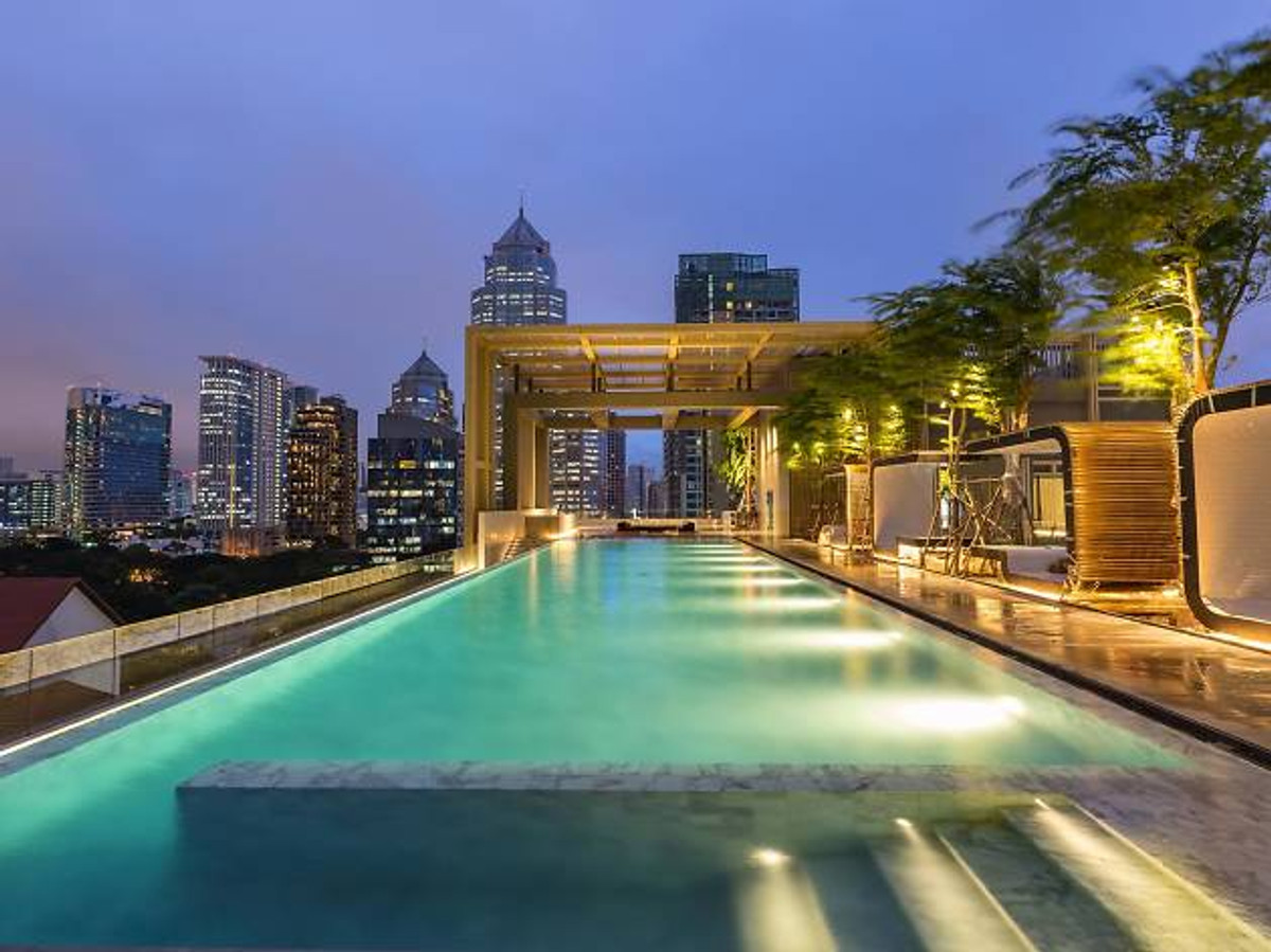 ขายคอนโดวิทยุ ชิดลม หลังสวน : Avail NOW Elegant 2 Bed Residence at Sindhorn Residence l Embassy View