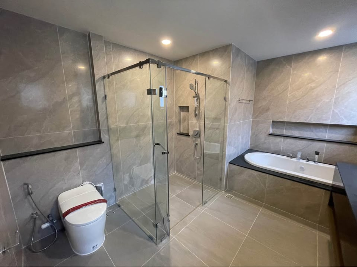 For RentHouseBangna, Bearing, Lasalle : P-2925 for rent!! The house is ready to move in. Near Mega Bangna, The City Bangna 3, pets allowed.