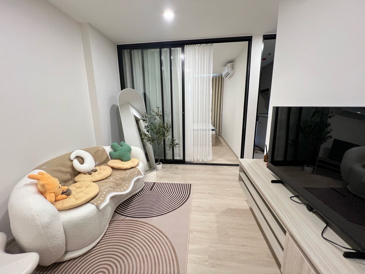 For RentCondoSamut Prakan,Samrong : Condo for rent, The Origin Plug and Play E22 station project, Sailiad Samut Prakan, next to BTS 0 meters.