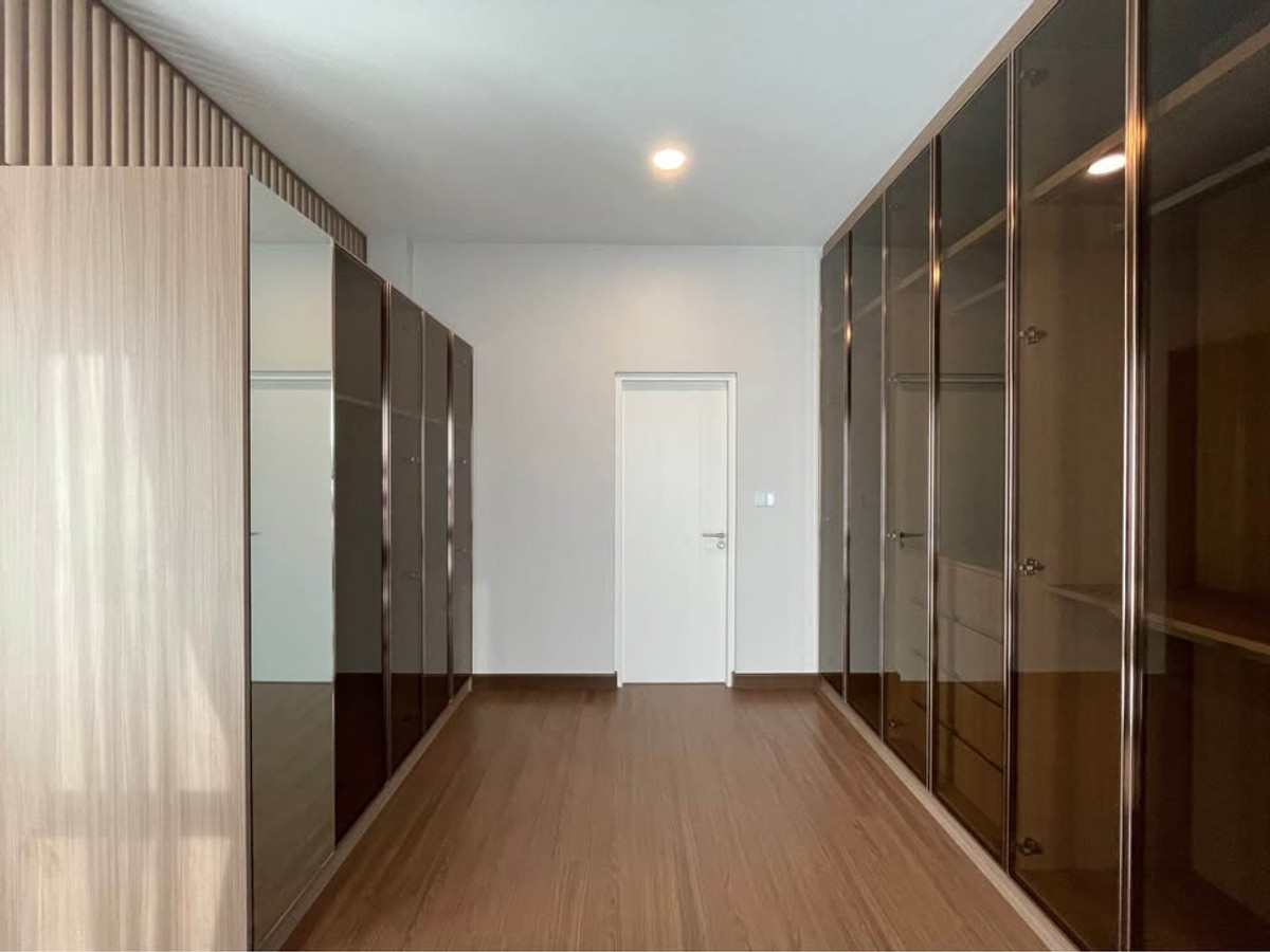 For RentHouseBangna, Bearing, Lasalle : P-2925 for rent!! The house is ready to move in. Near Mega Bangna, The City Bangna 3, pets allowed.