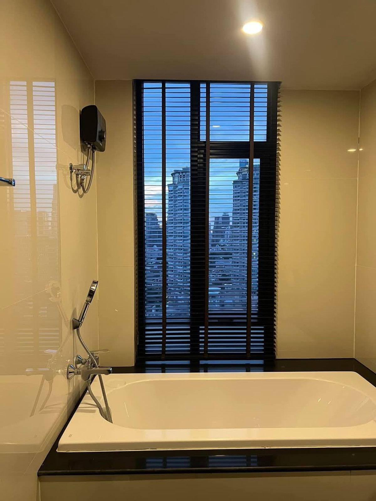 For SaleCondoSathorn, Narathiwat : 📌 Urgent‼️ Selling at a loss! Condo in a great location, convenient transportation ✅ Condo Bangkok Horizon Sathorn - Narathiwat MD-25085789